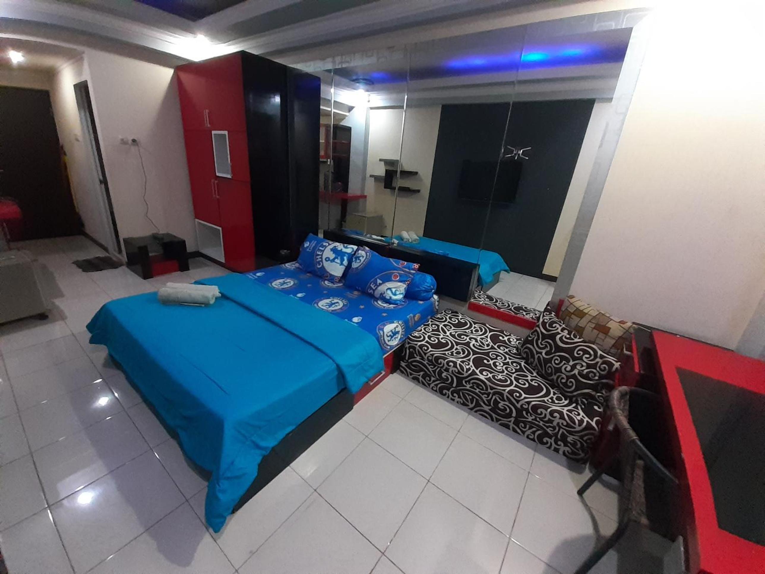 Apartment photo 2