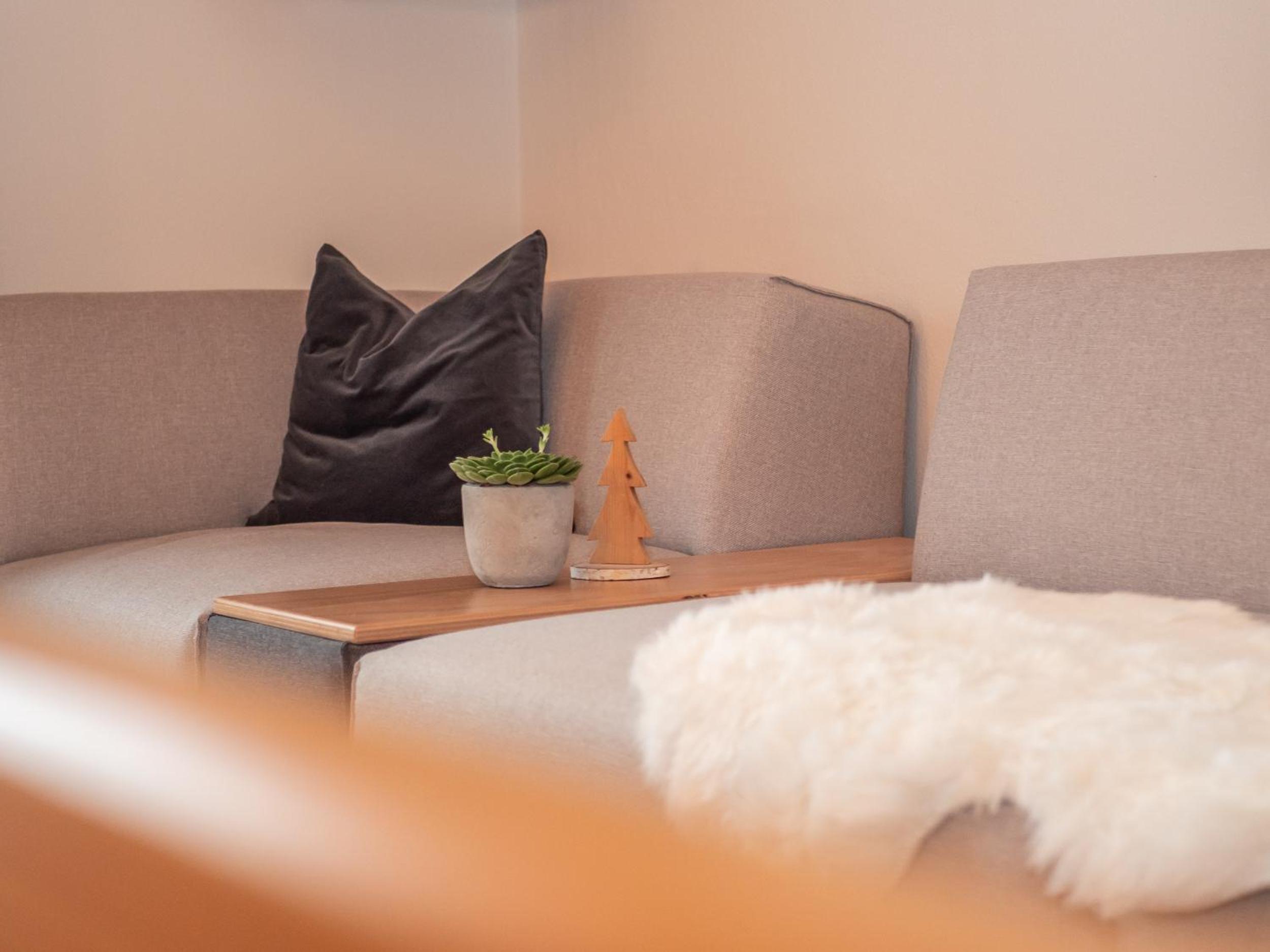 Apartment photo 2