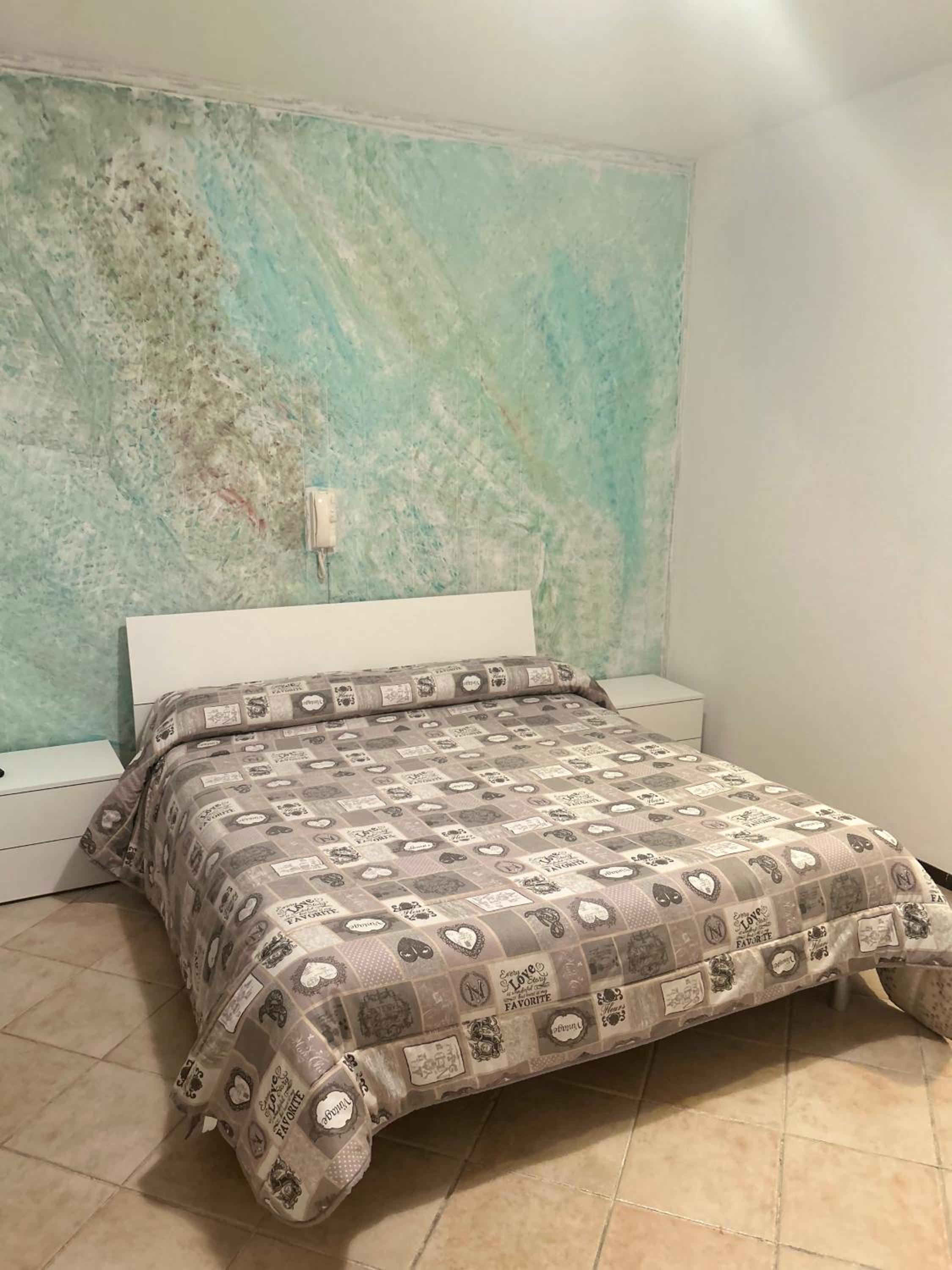 Large Double Room photo 2