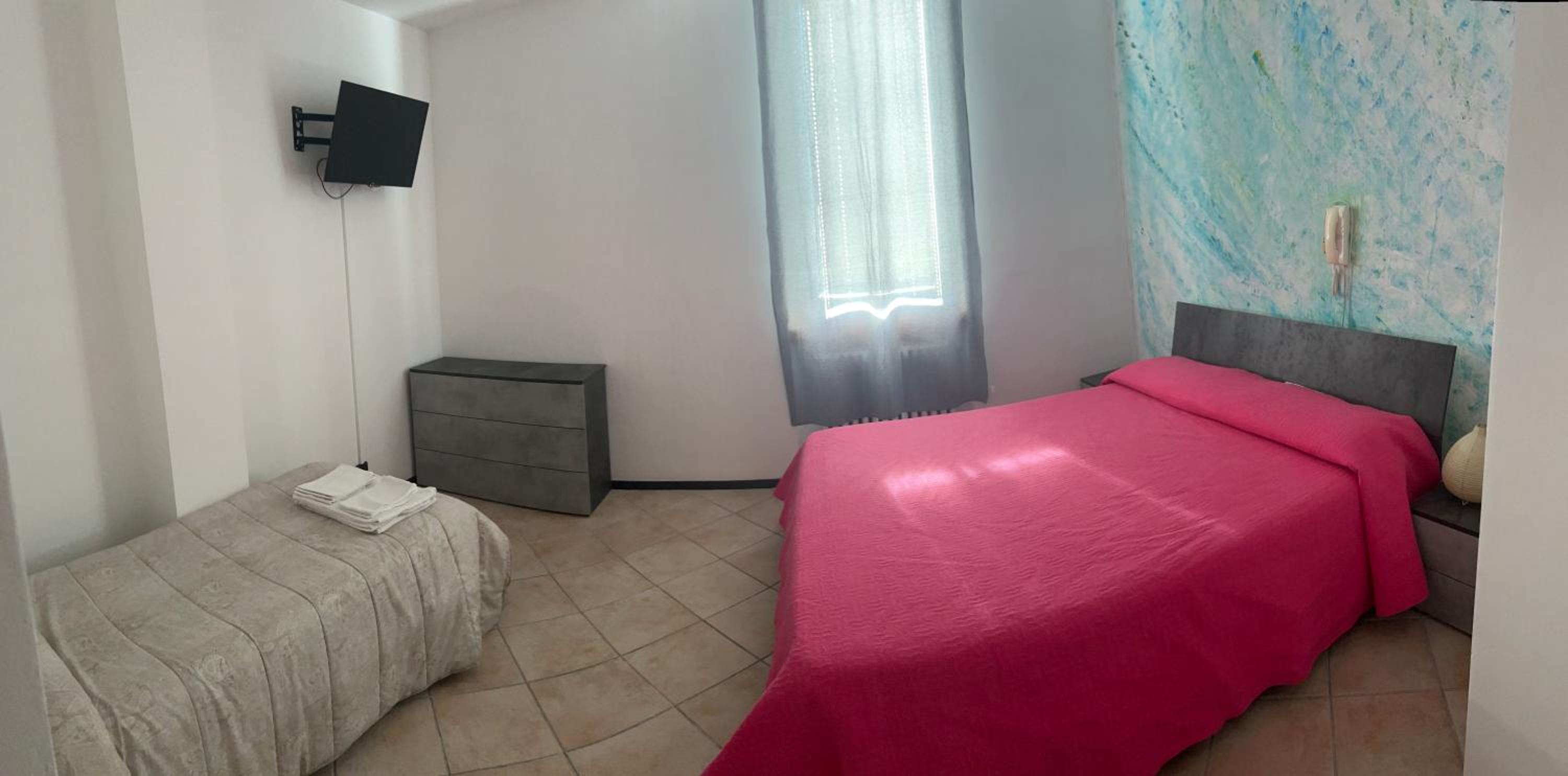 Large Double Room photo 1