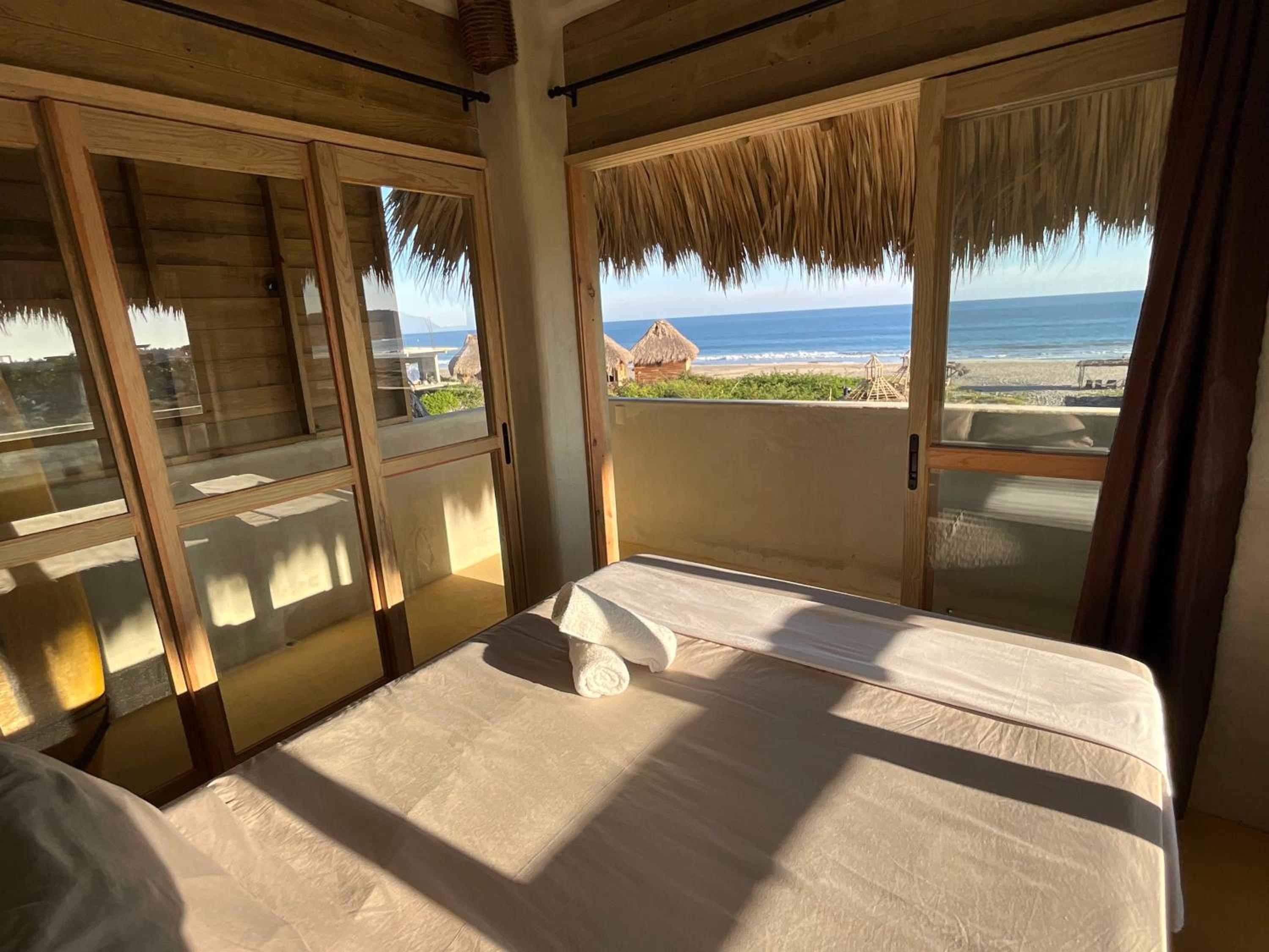 Deluxe Double Room with Balcony and Sea View photo 1