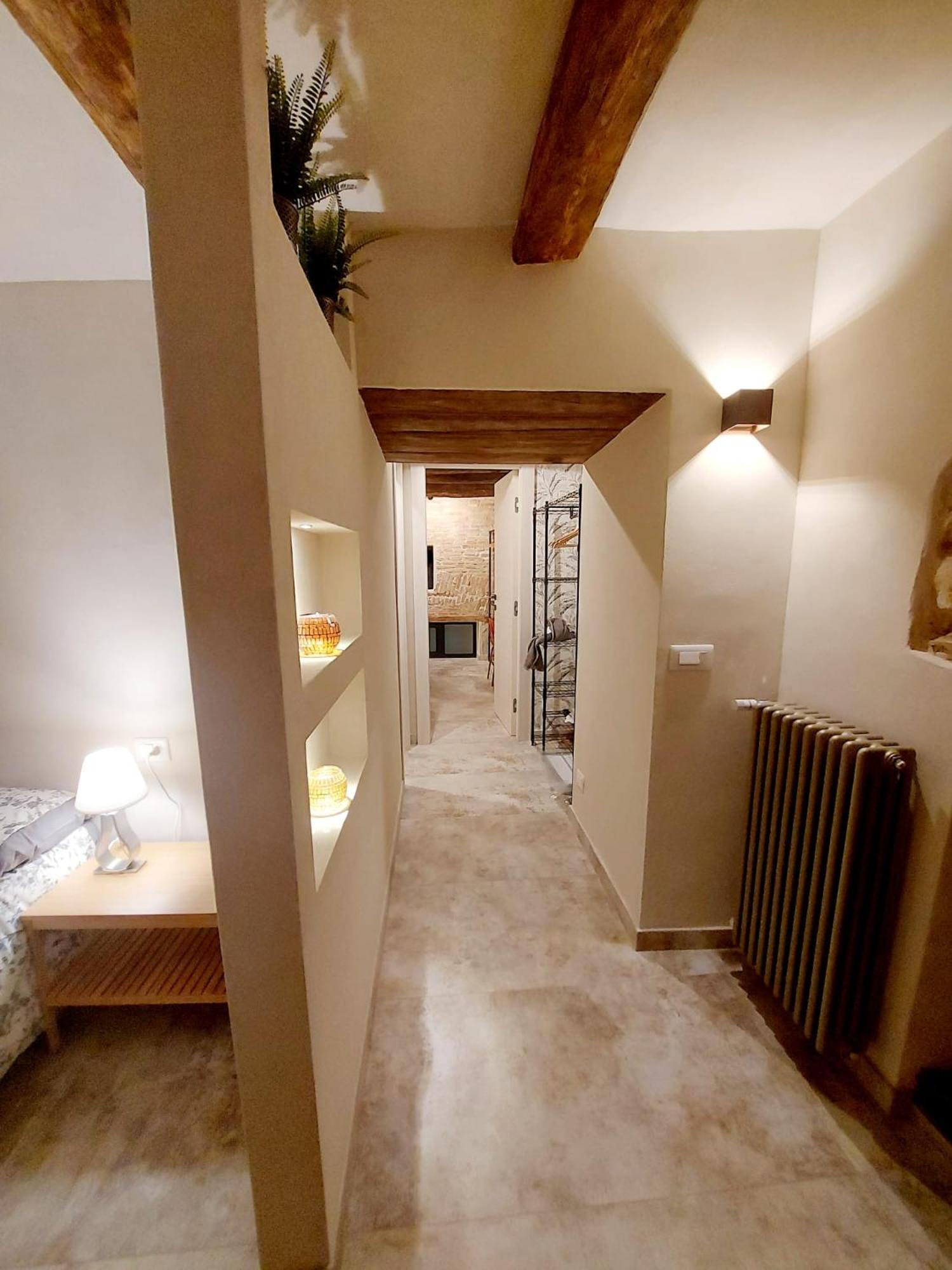 Two-Bedroom Apartment - Split Level photo 1