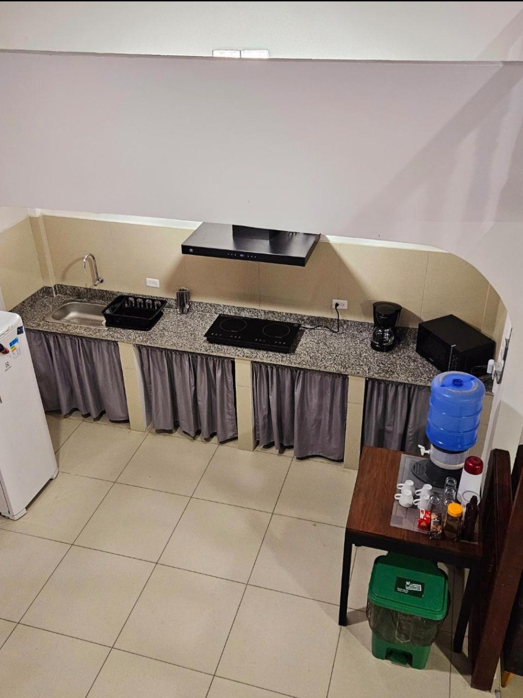 Small Single Room photo 2