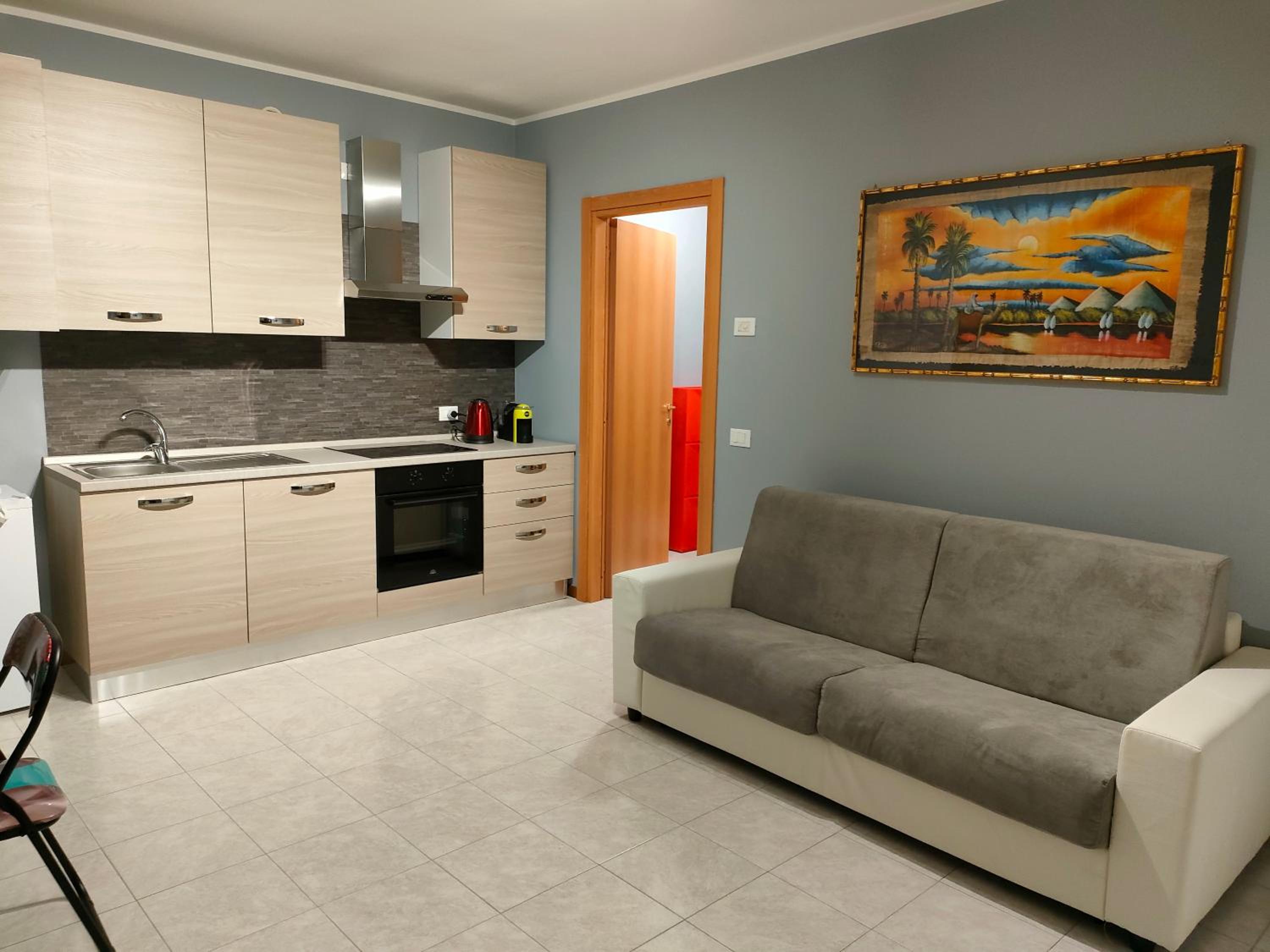 One-Bedroom Apartment photo 2