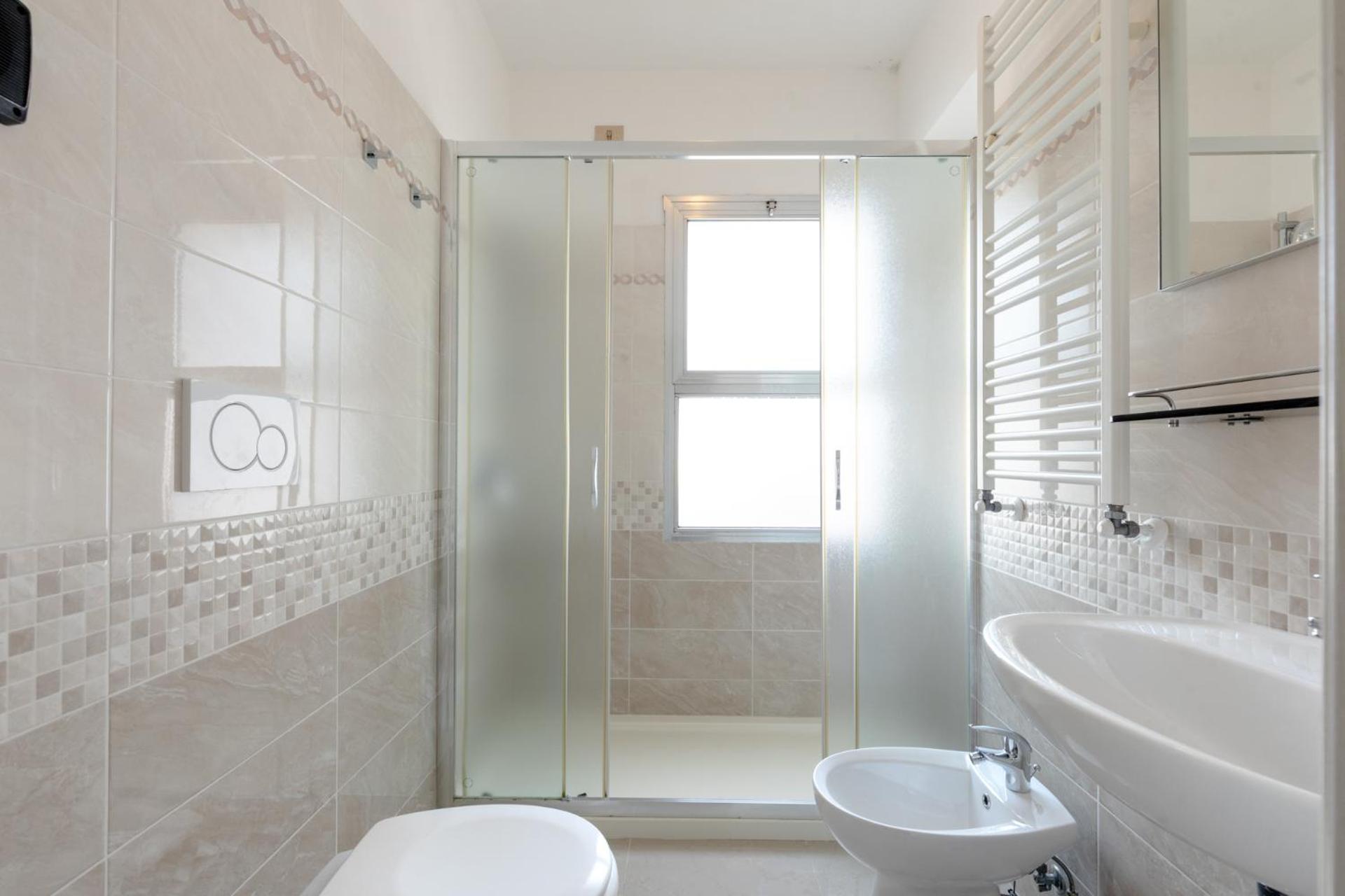 Triple Room - Photo 7