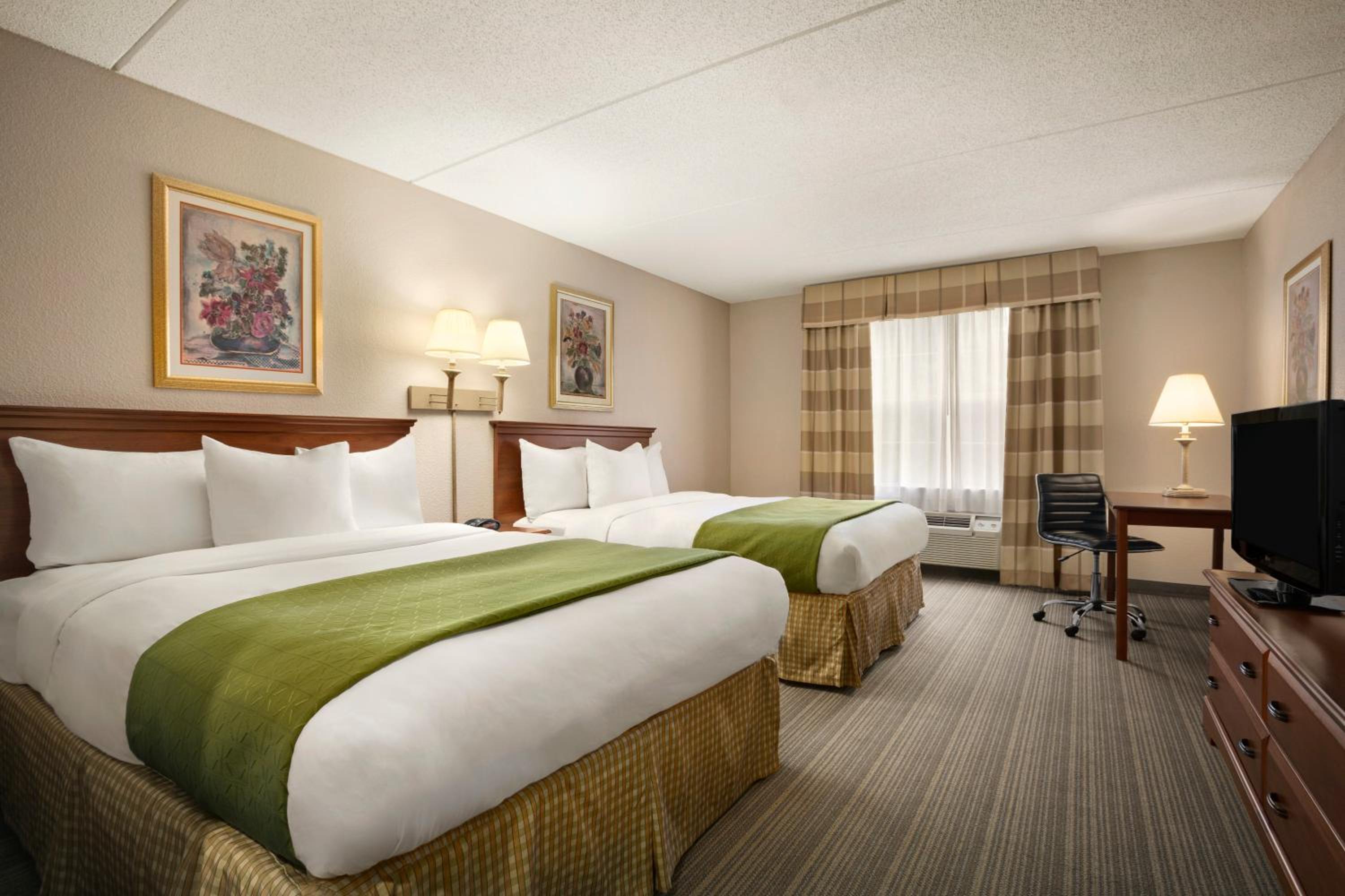 Queen Room with Two Queen Beds - Non-Smoking