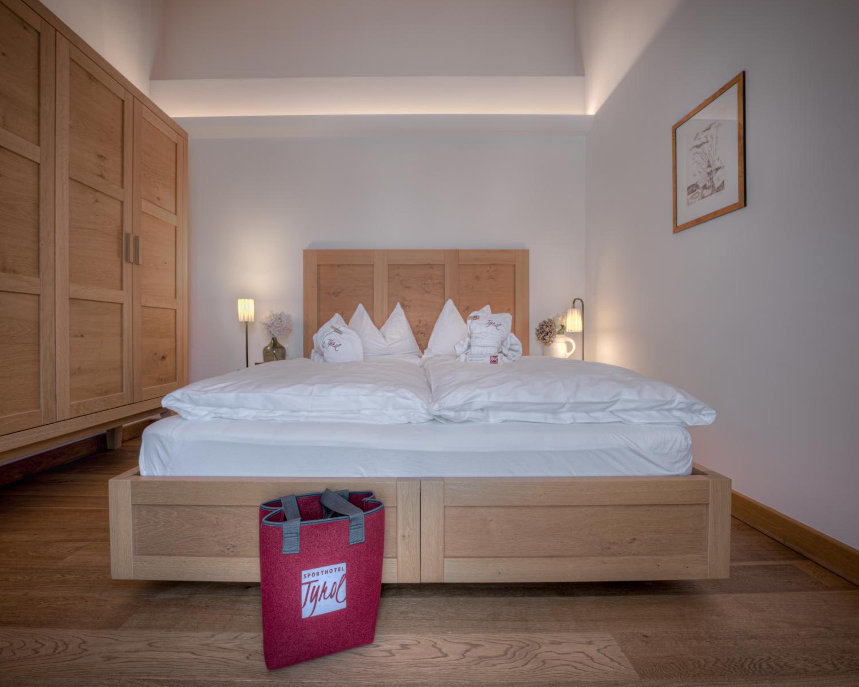 Suite - Photo 1