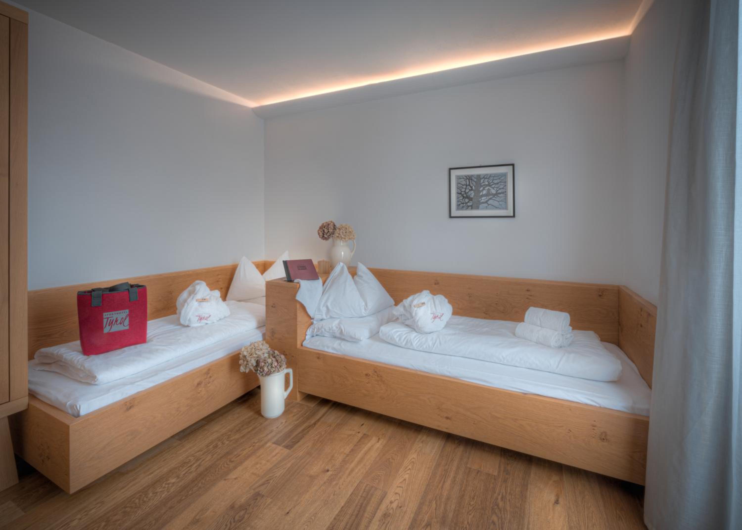 Suite - Photo 2