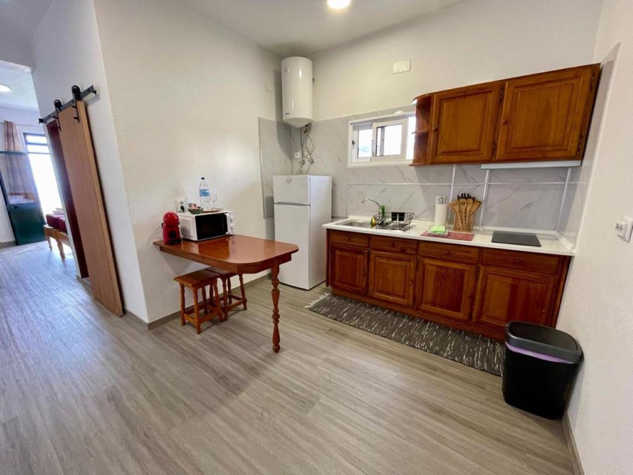 Apartment with Sea View photo 3