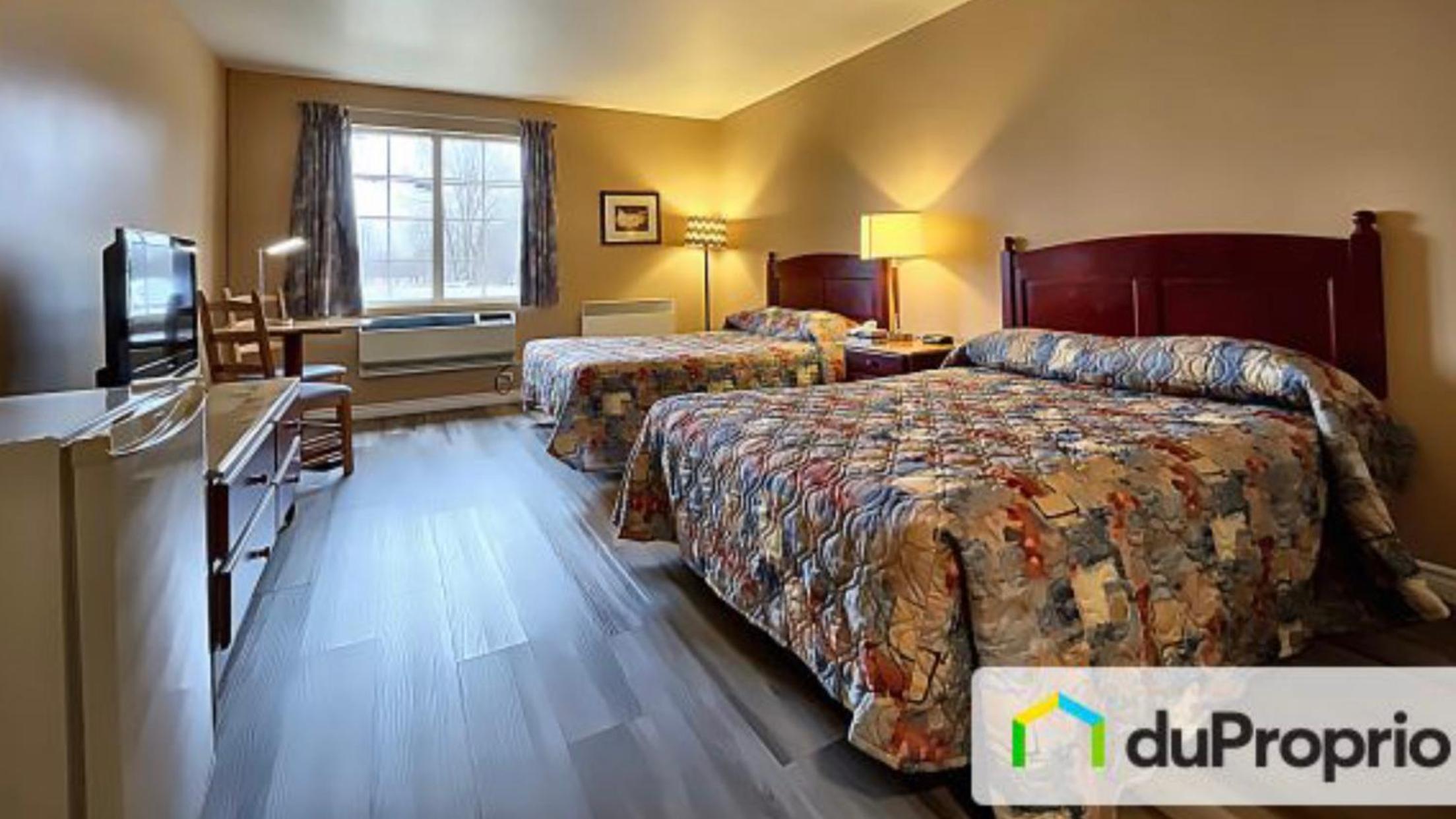 Double Room with Two Double Beds photo 1