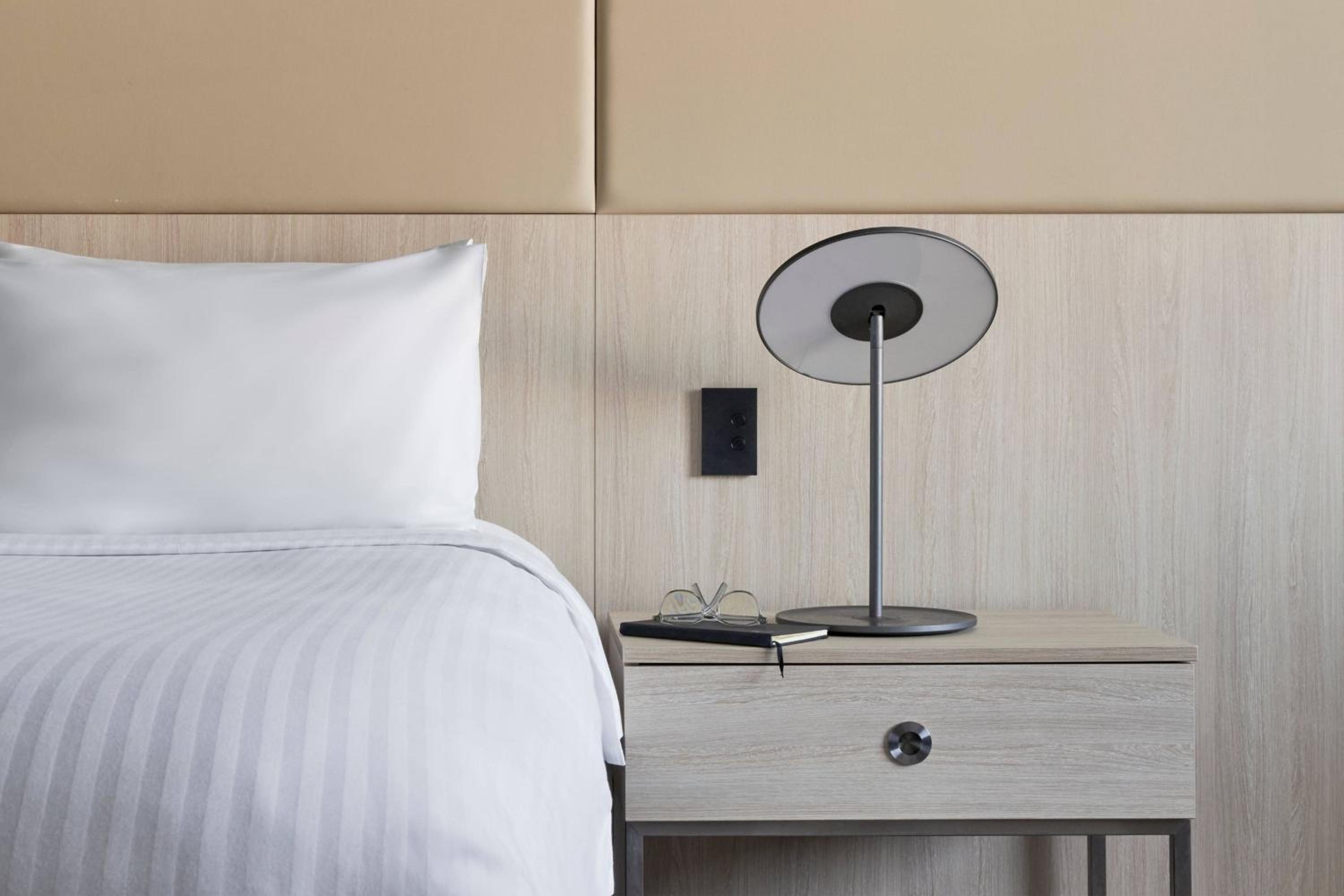 Guest Room, 2 Double