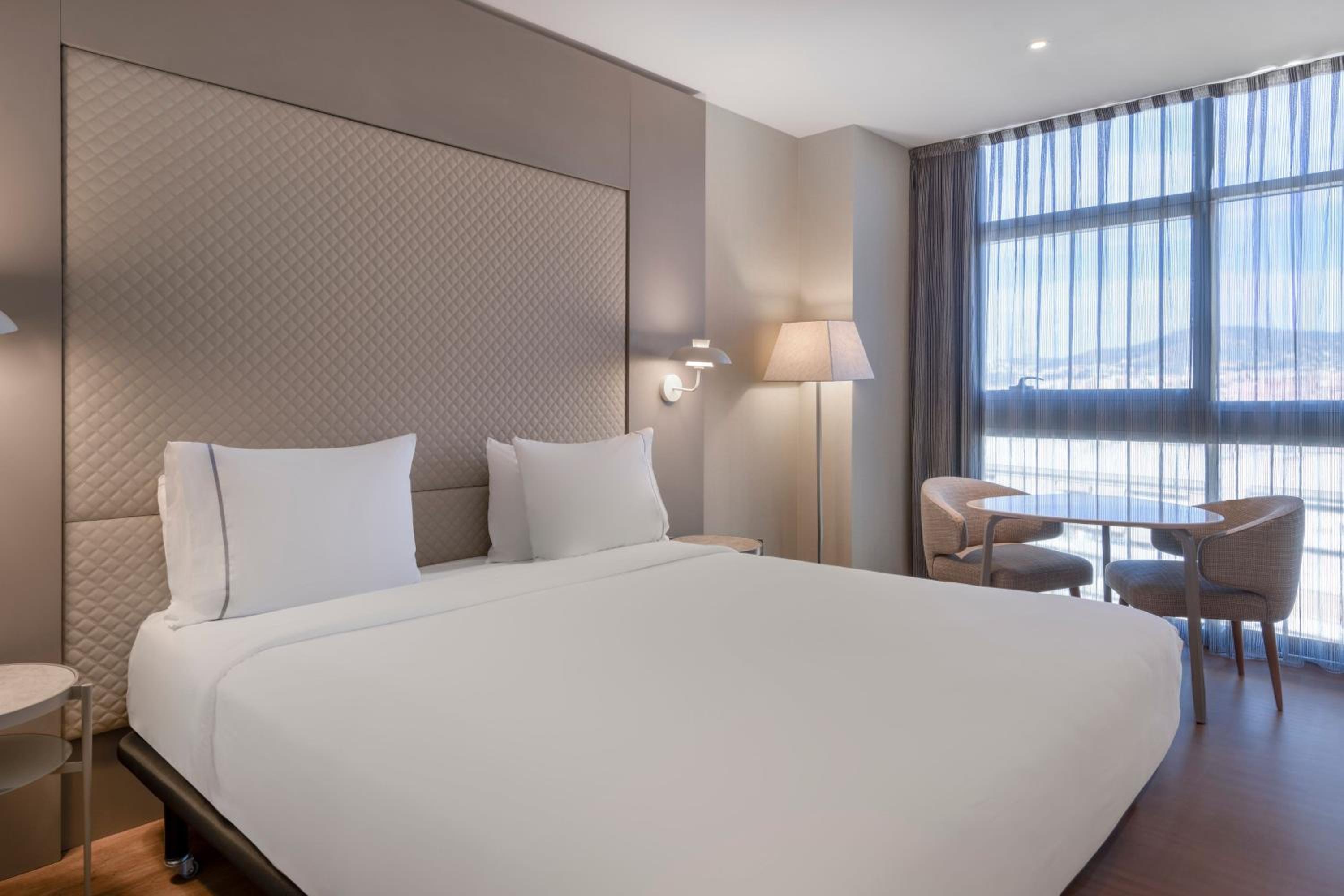 King Room with City View
