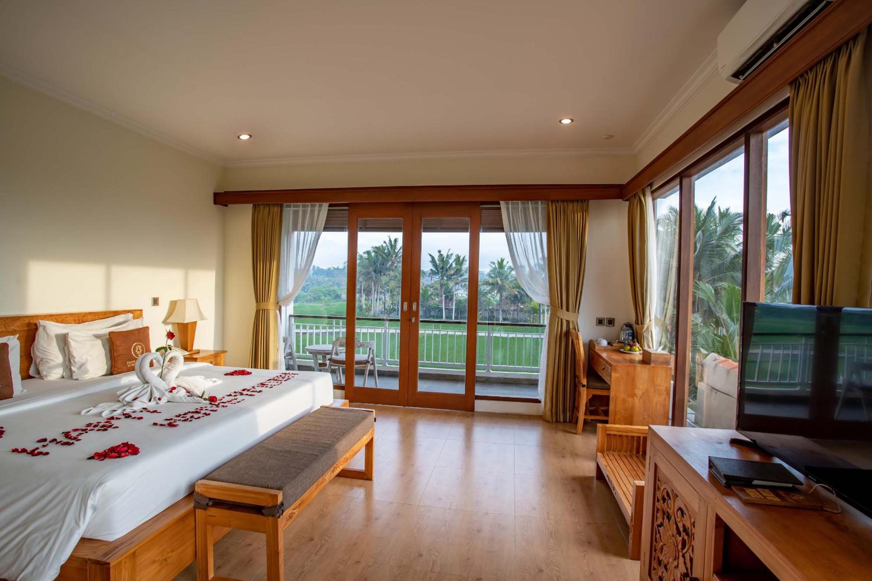 Suite Balcony with Rice Field View - Photo 17