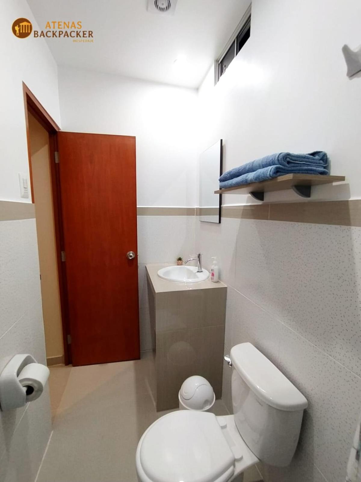 Double Room with Private Bathroom photo 2
