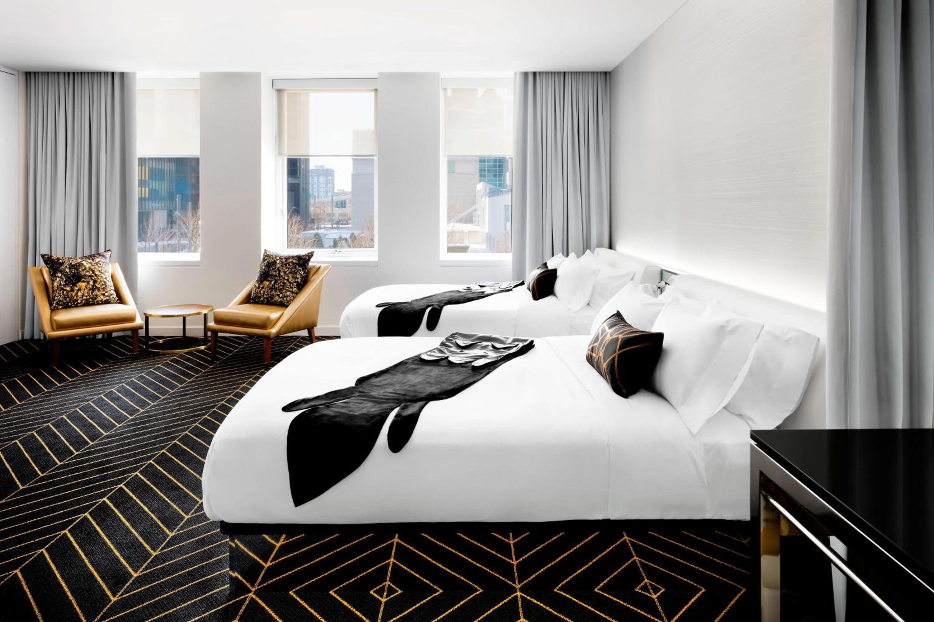 Mega, Guest room, 2 Queen - Photo 1