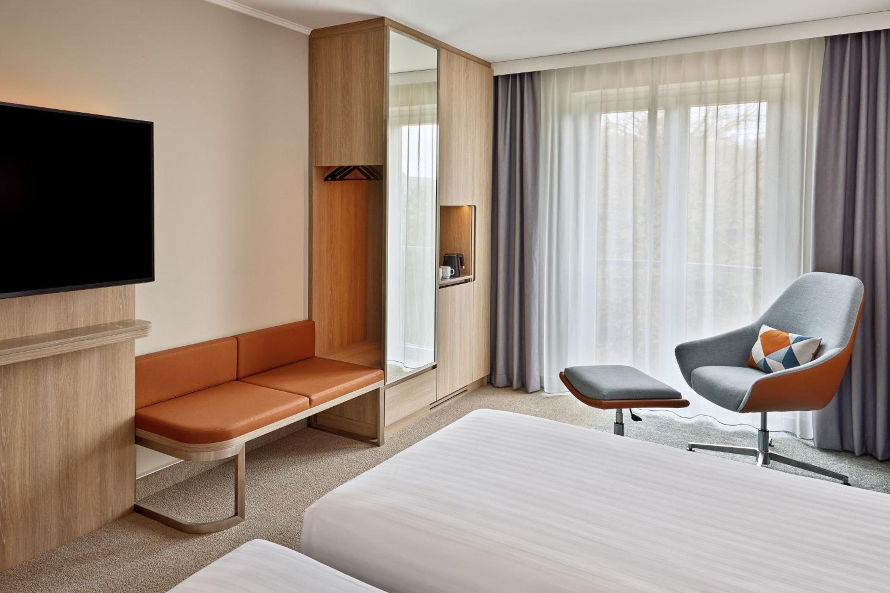 Double Room thumbnail 5