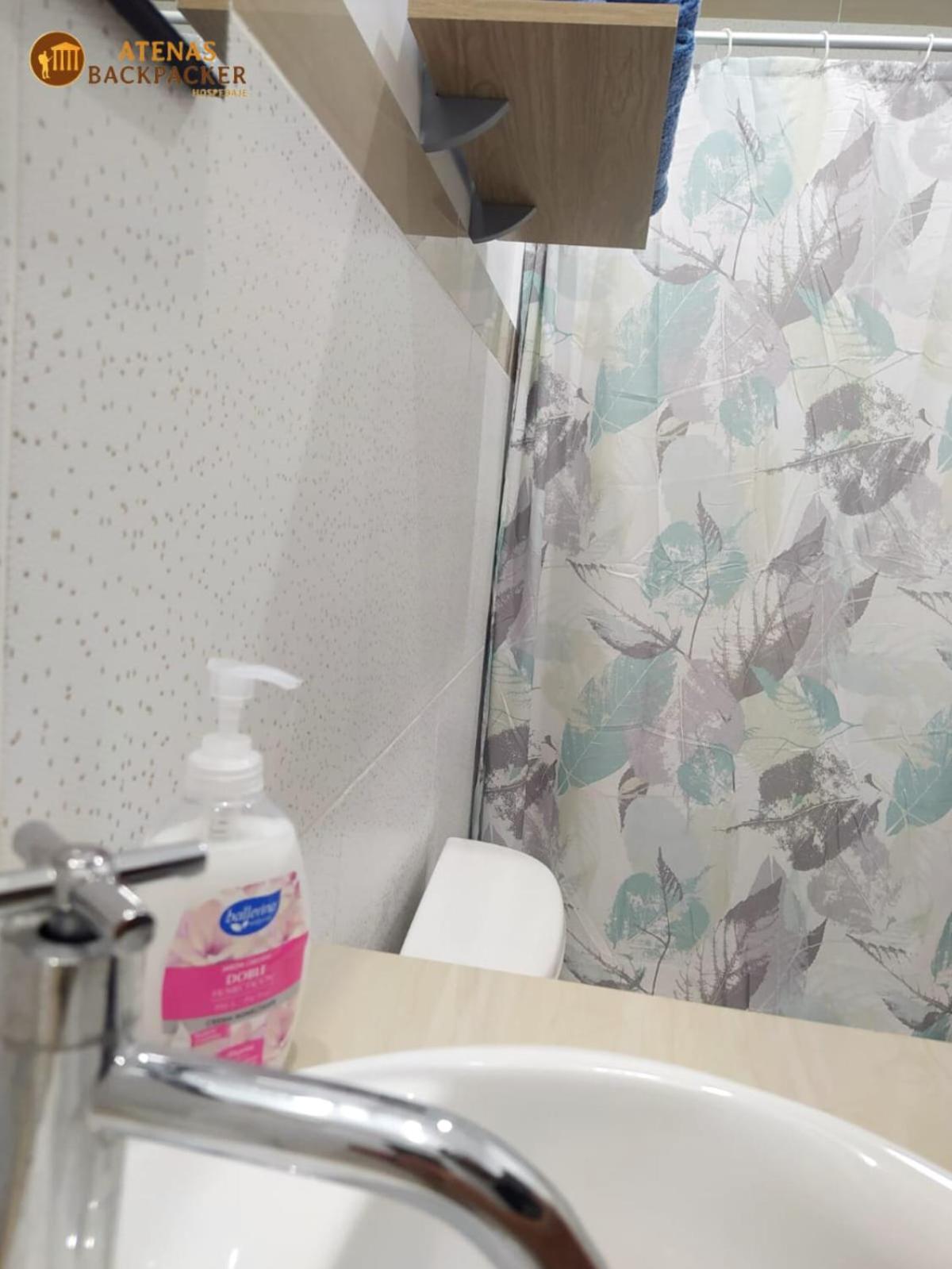 Double Room with Private Bathroom photo 2
