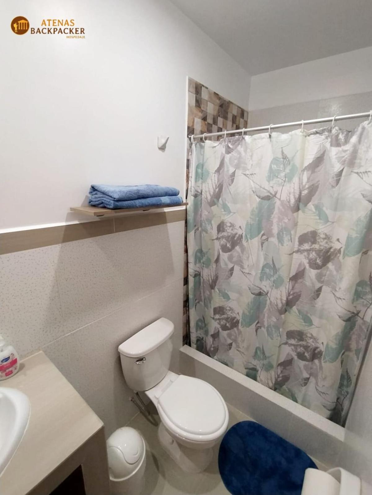 Double Room with Private Bathroom photo 3