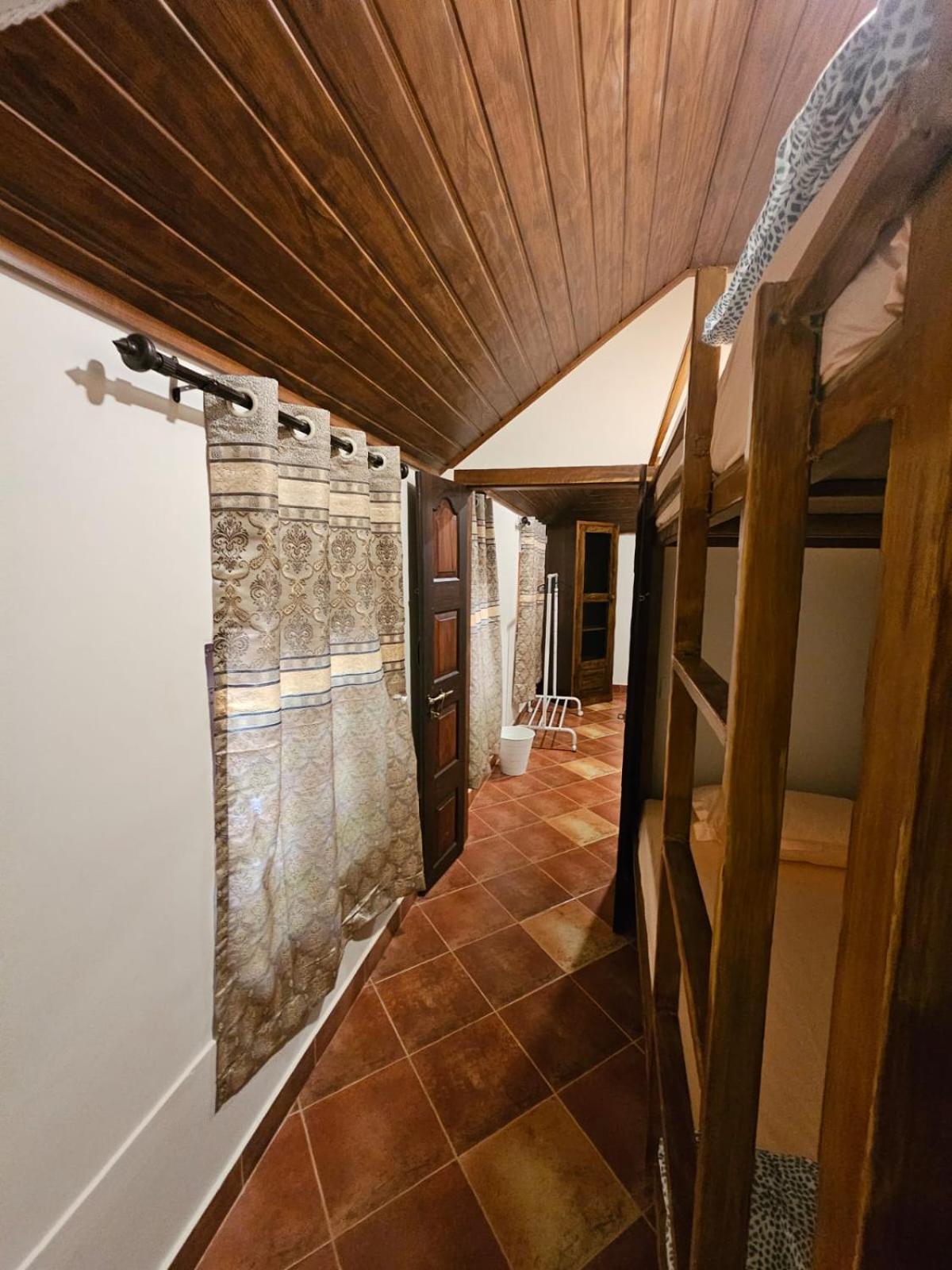Deluxe Family Suite photo 3