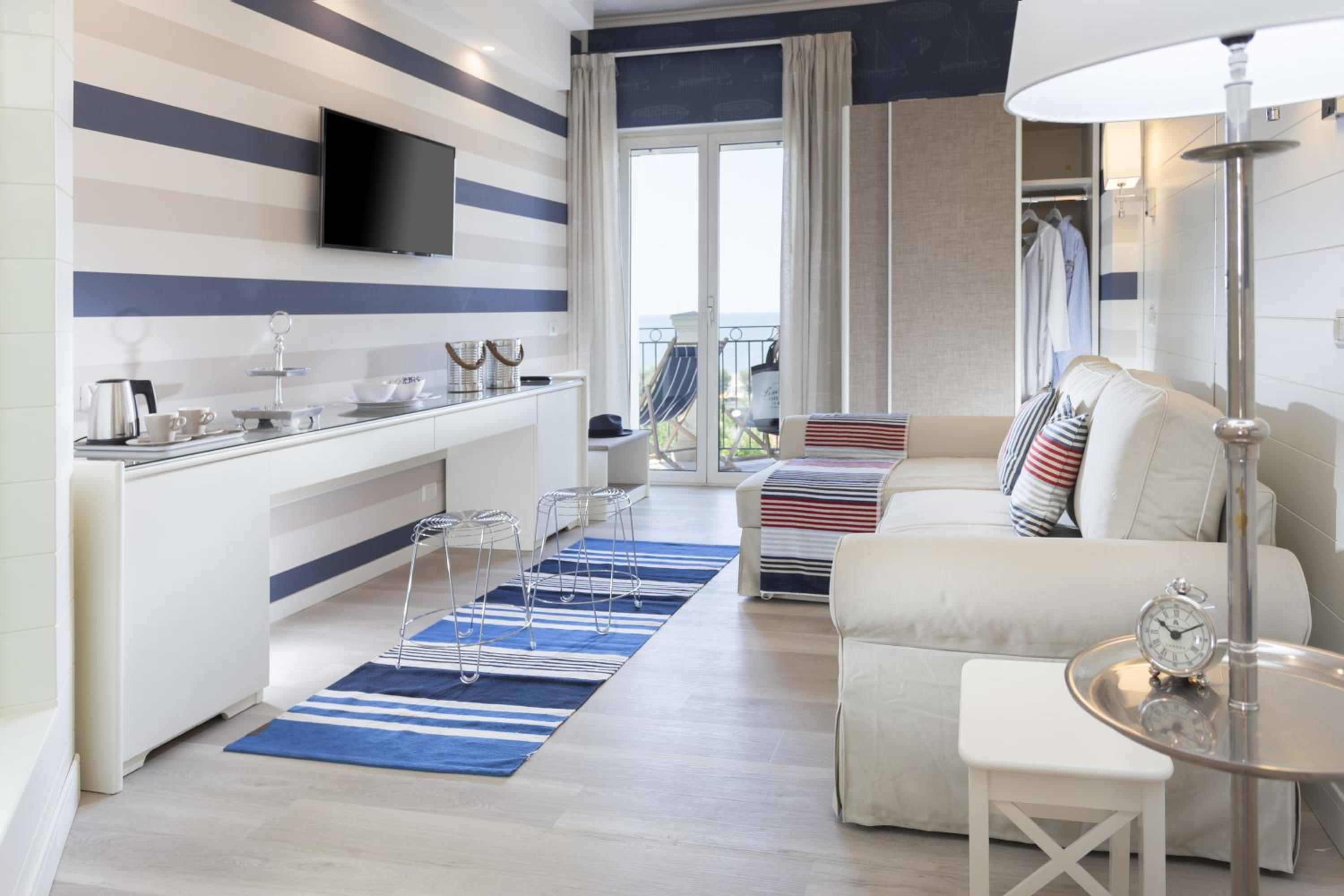 Suite with Sea View photo 2