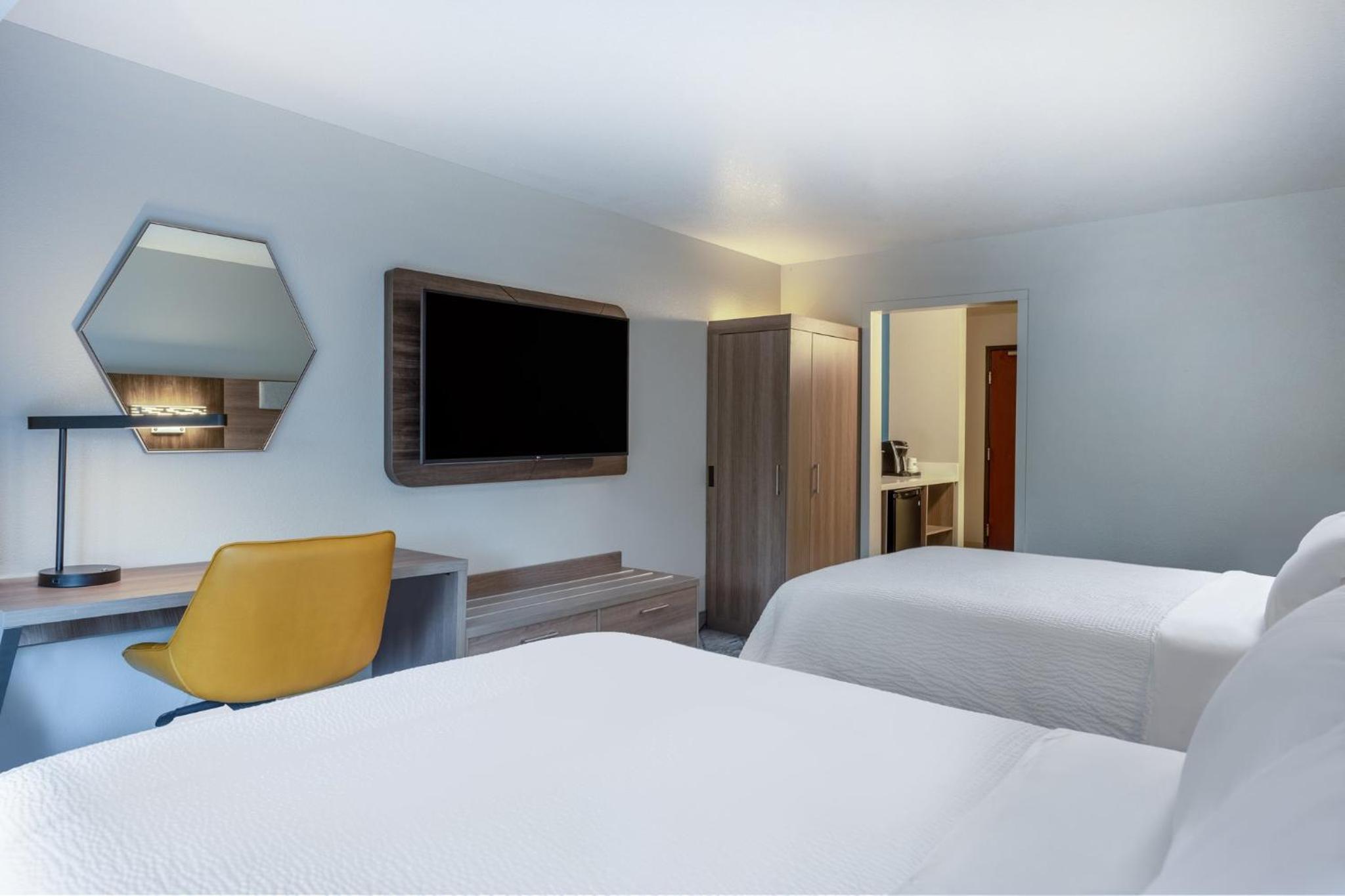 Standard Queen Room with Two Queen Beds and Mobility Accessible Roll-In Shower