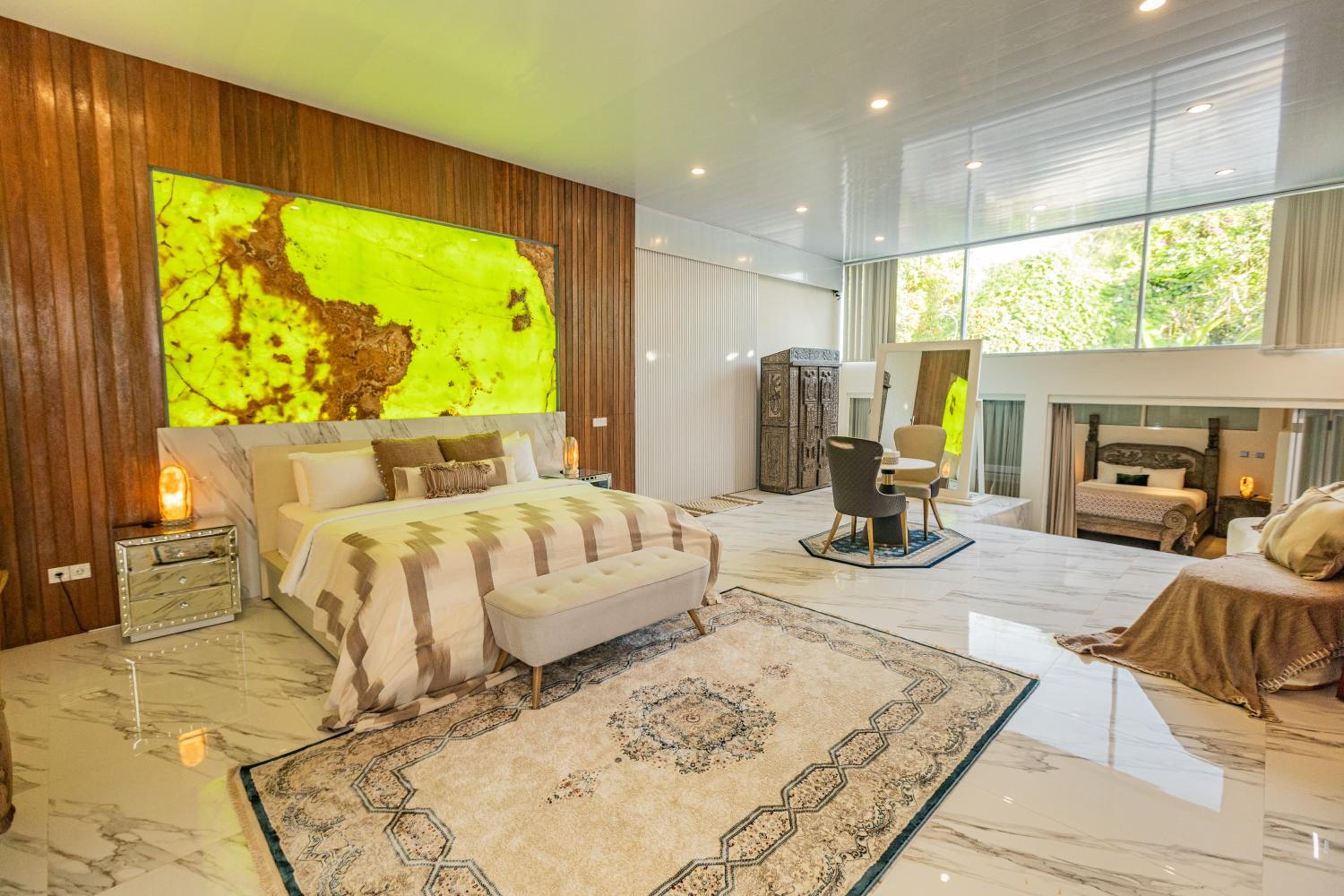 Superior Suite - Photo 1