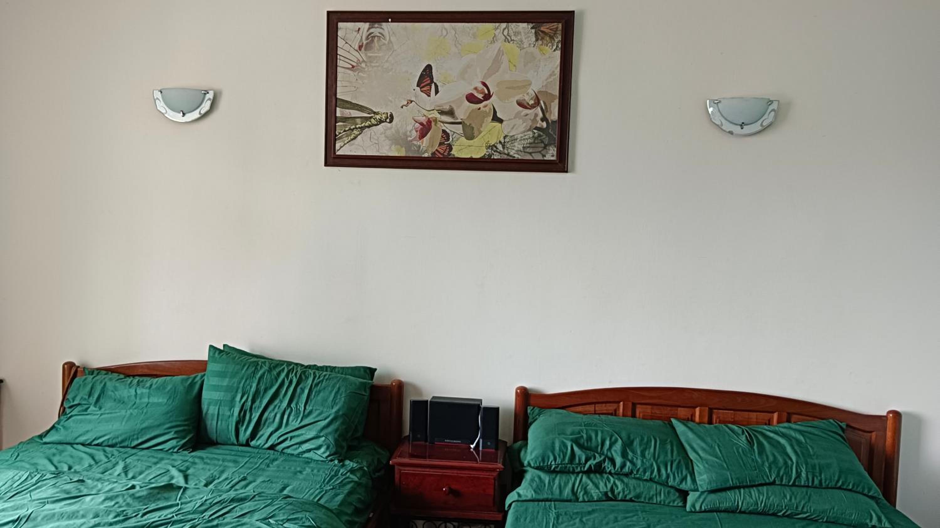 One-Bedroom Apartment photo 2