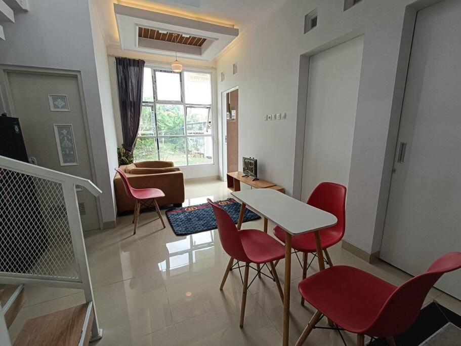 Two-Bedroom House photo 3
