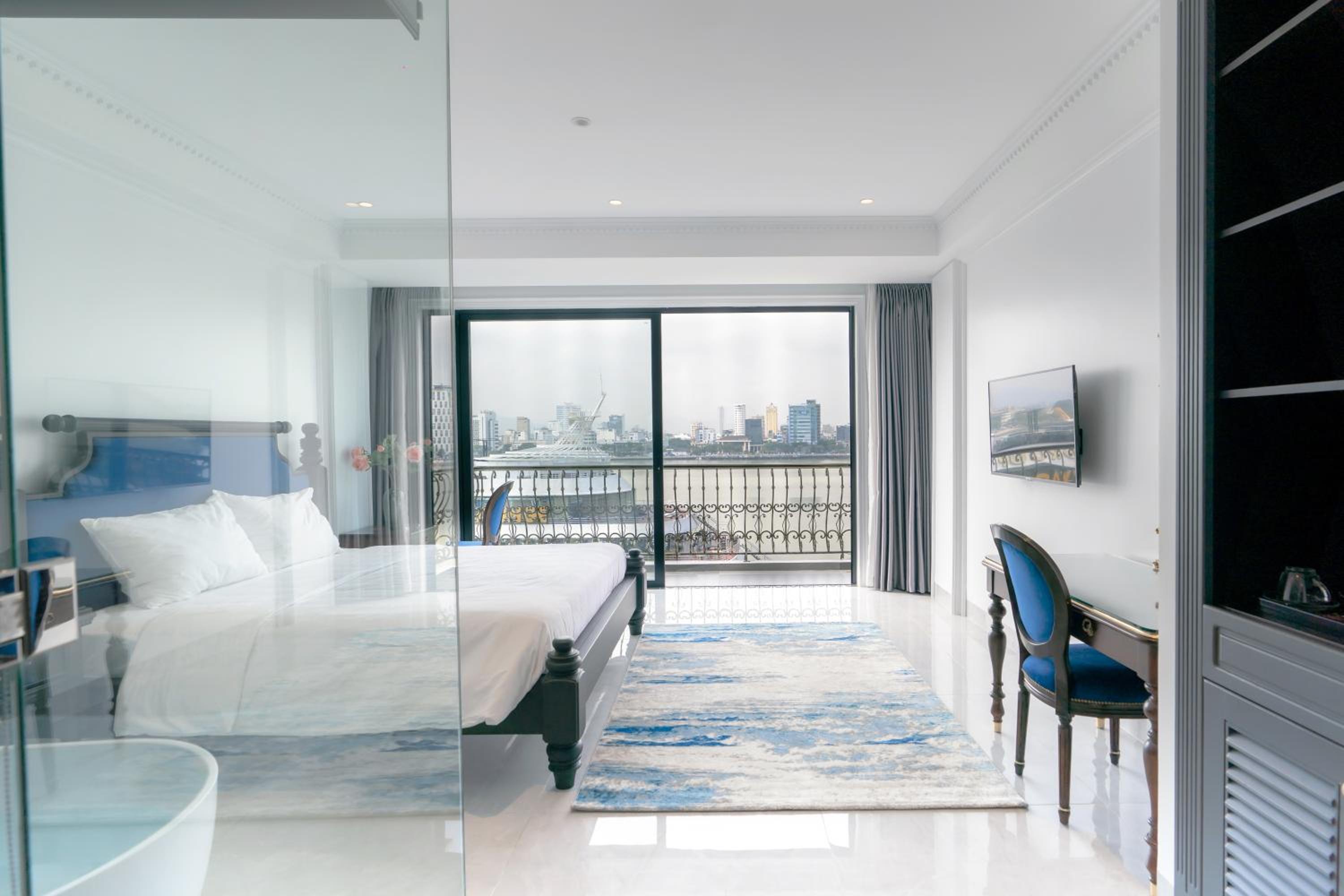 King Room with Balcony