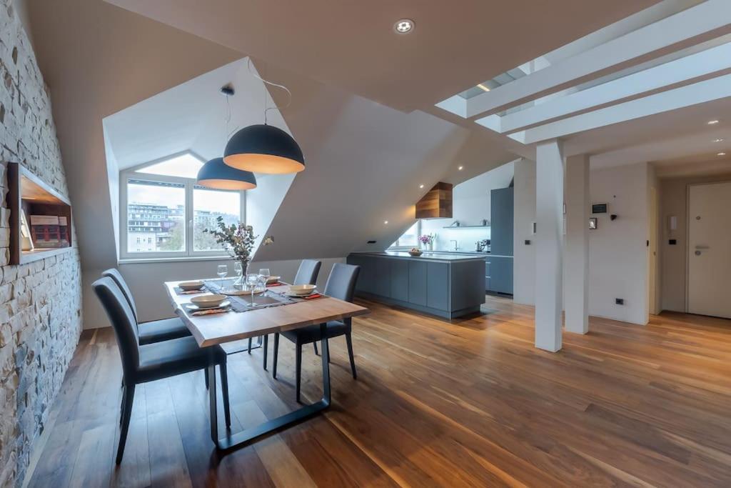 Loft photo 2
