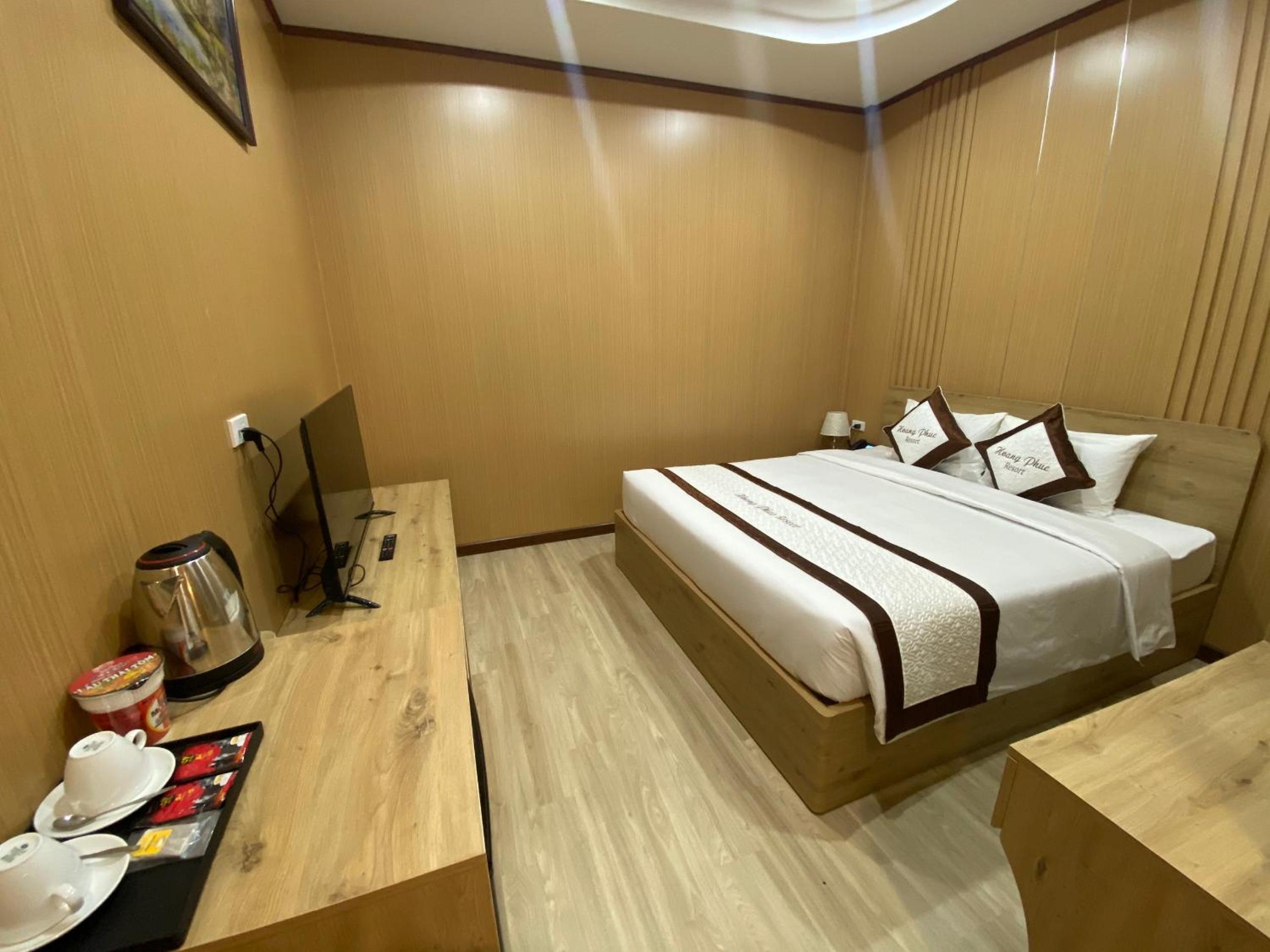 Standard King Room