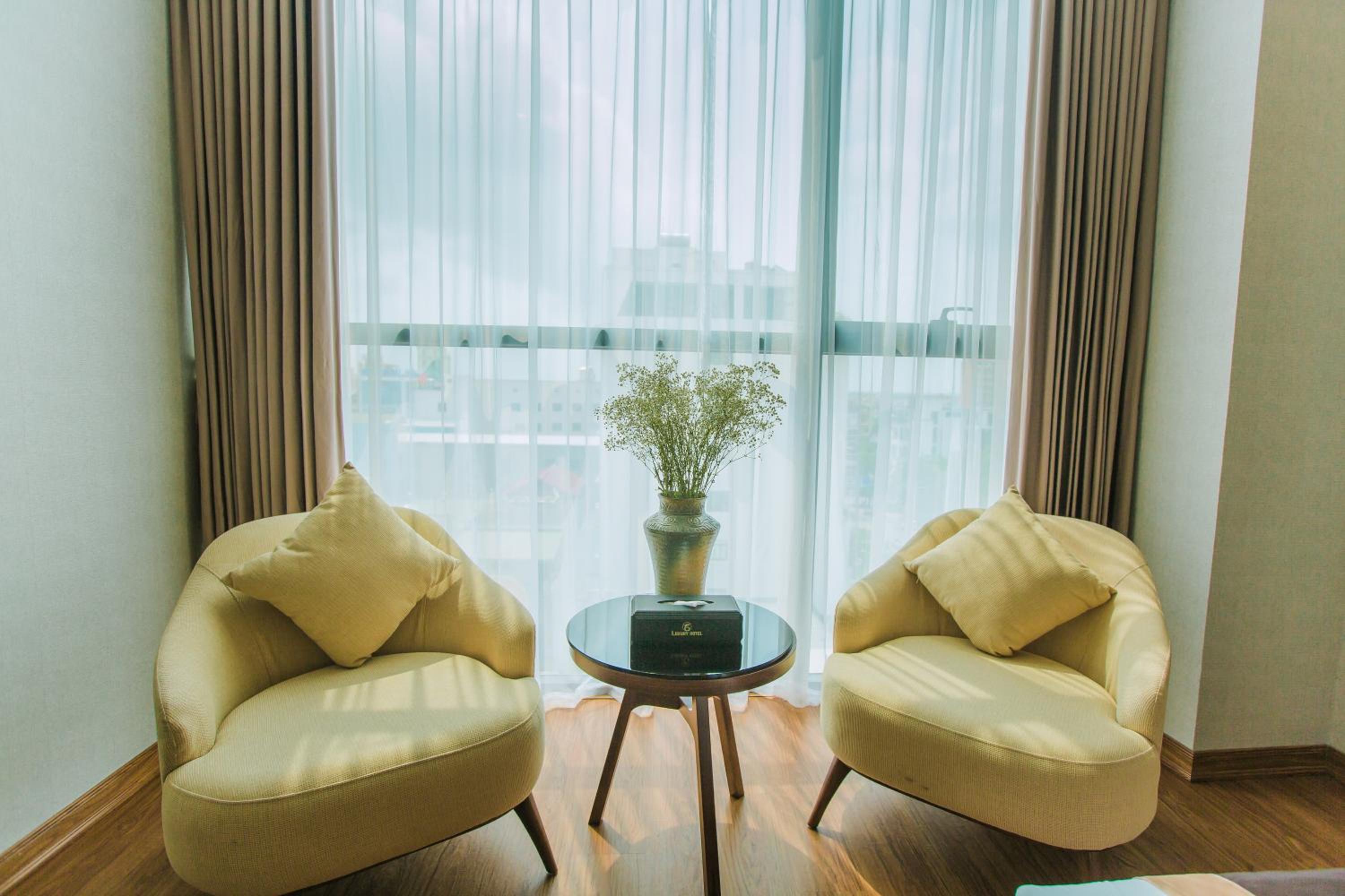 Twin Room with View - Photo 1
