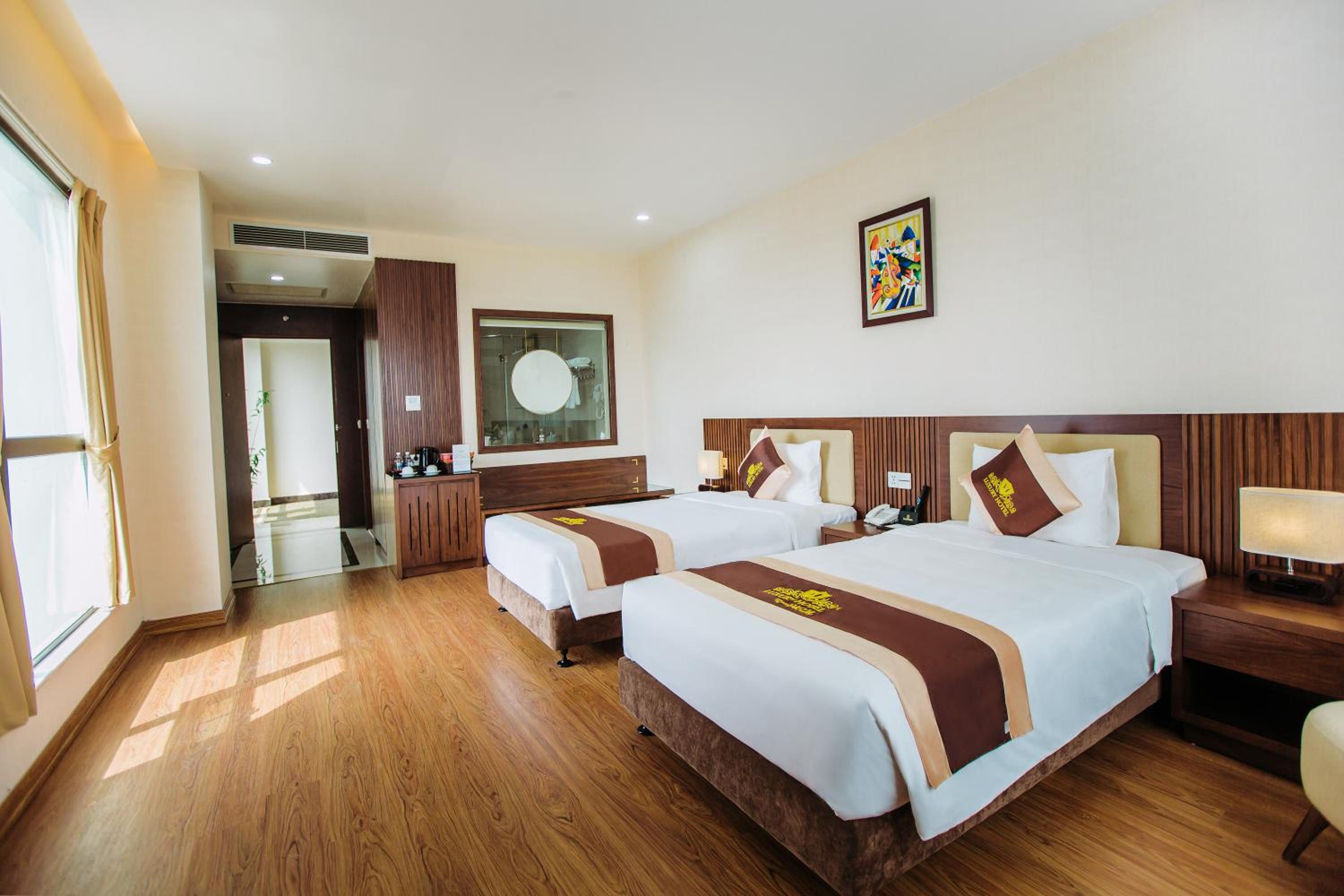 Twin Room with View - Photo 4