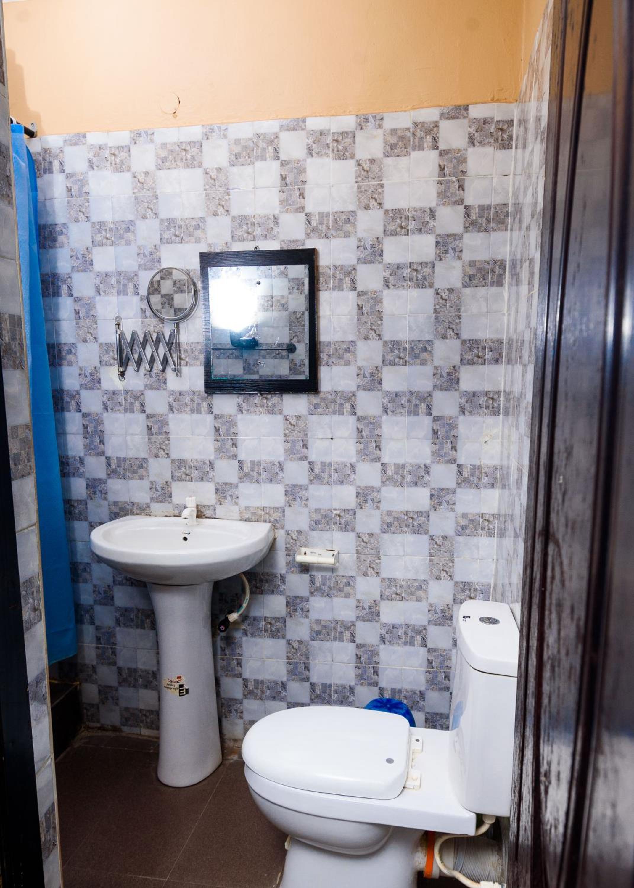 Large Twin Room photo 2