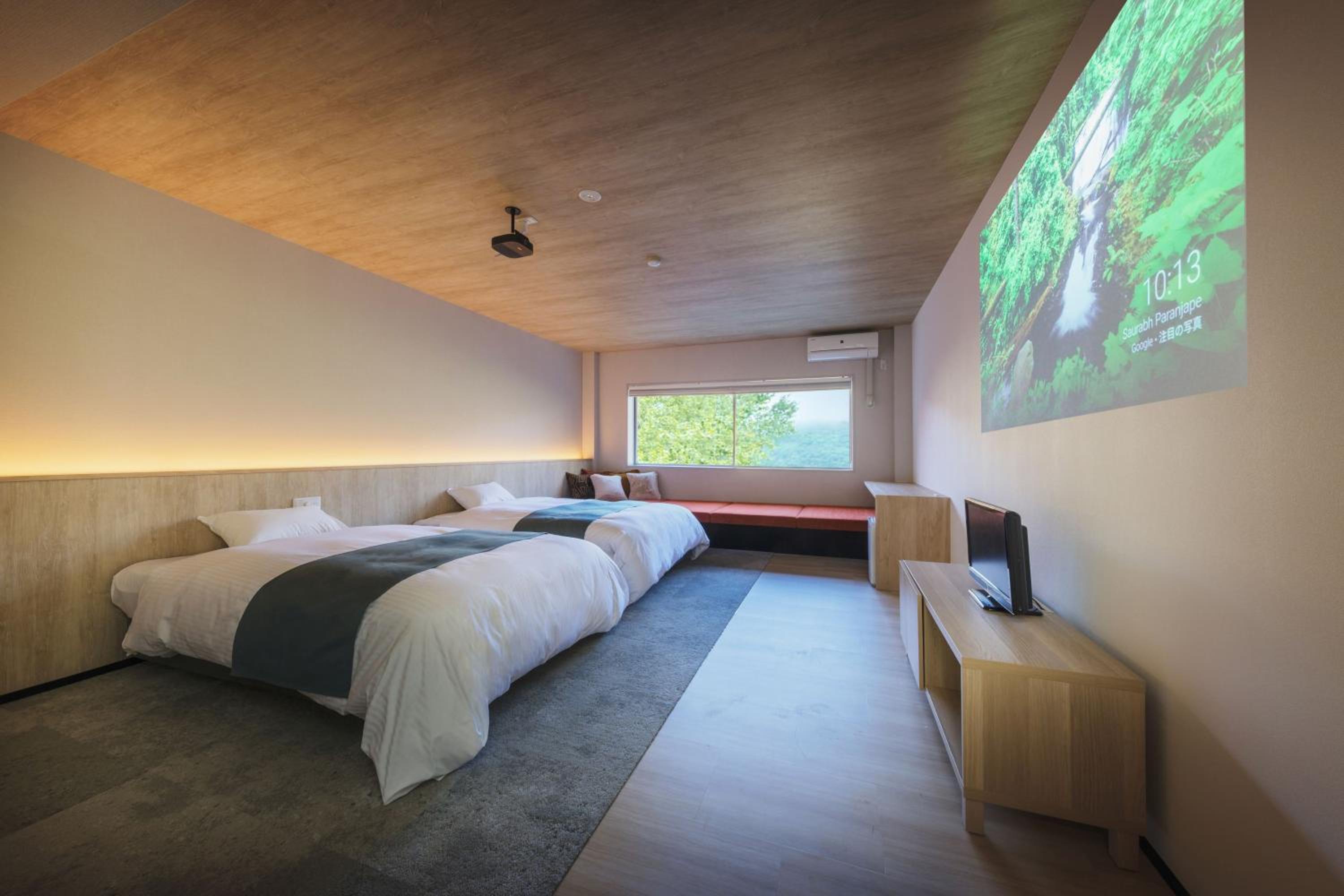 Twin Room - Non-Smoking photo 1