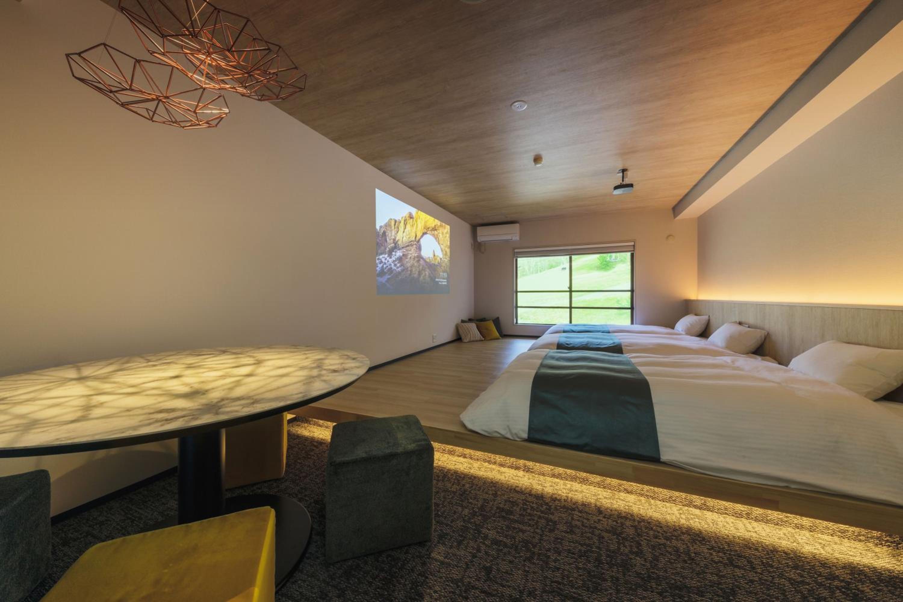 Twin Room - Non-Smoking photo 2