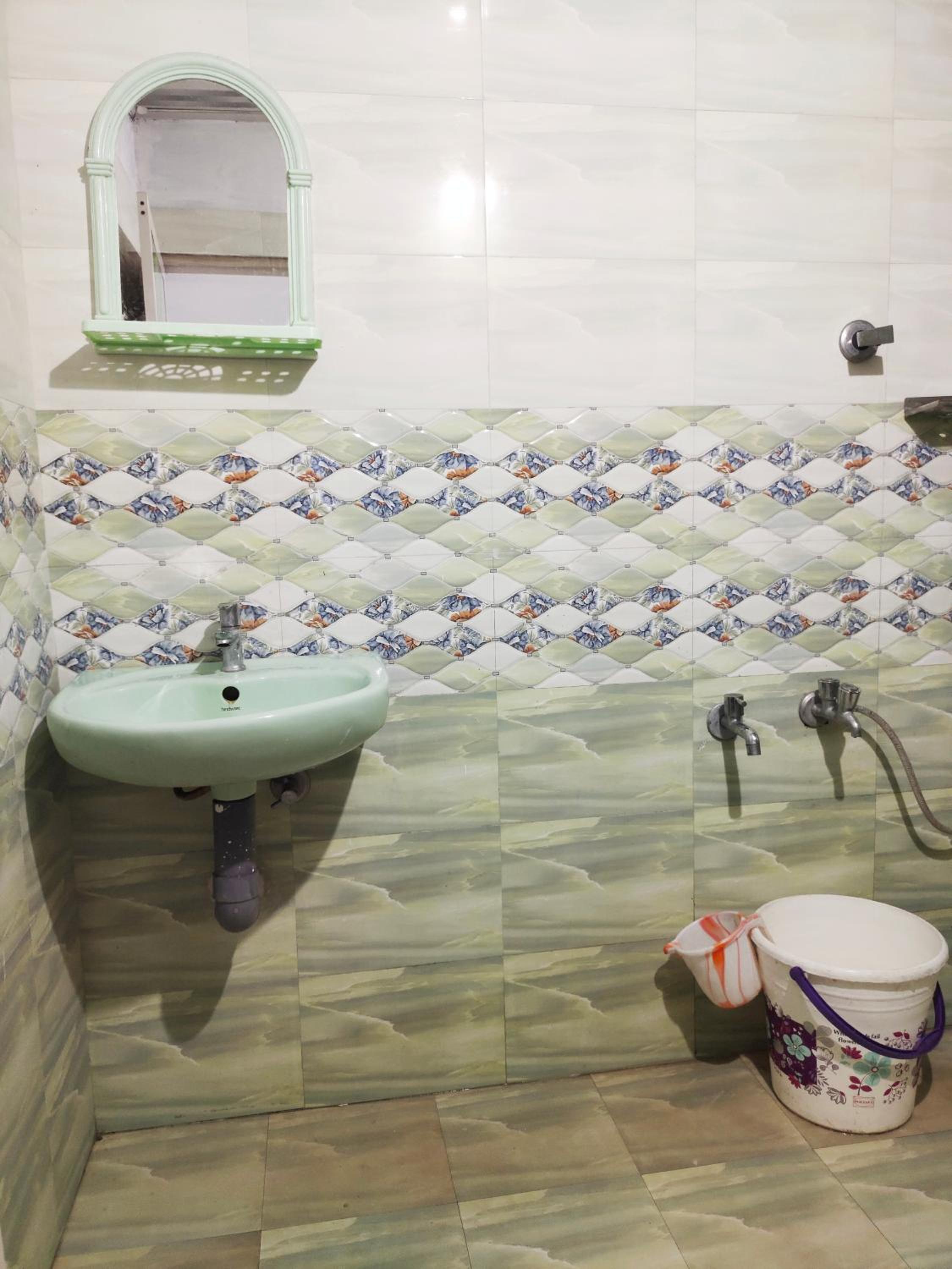 Large Double or Twin Room - Photo 9