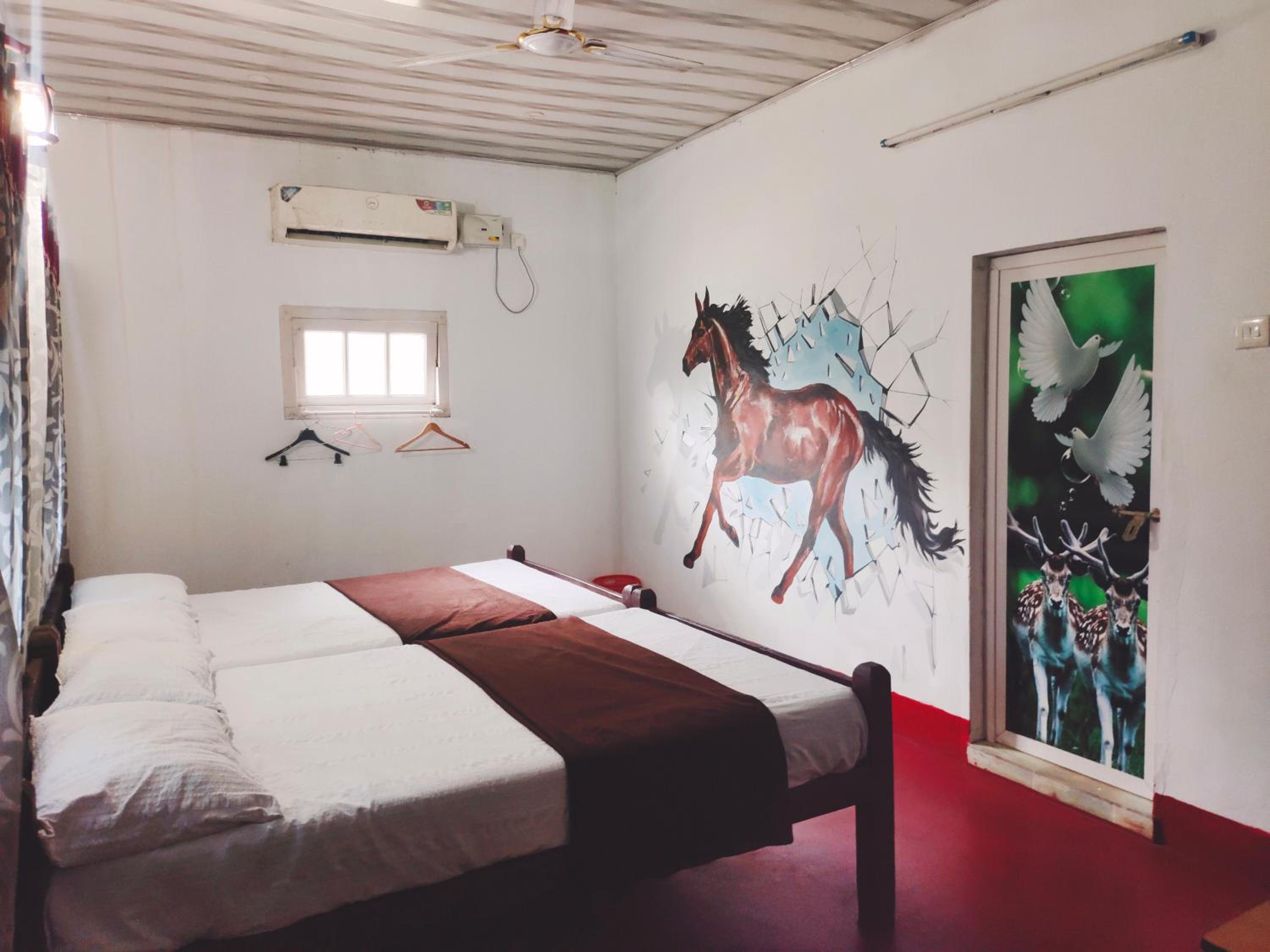 Large Double or Twin Room - Photo 4