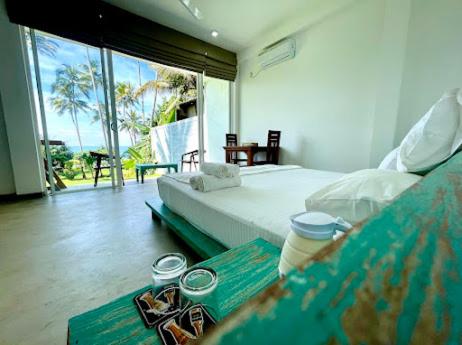 Deluxe Double Room with Sea View photo 2
