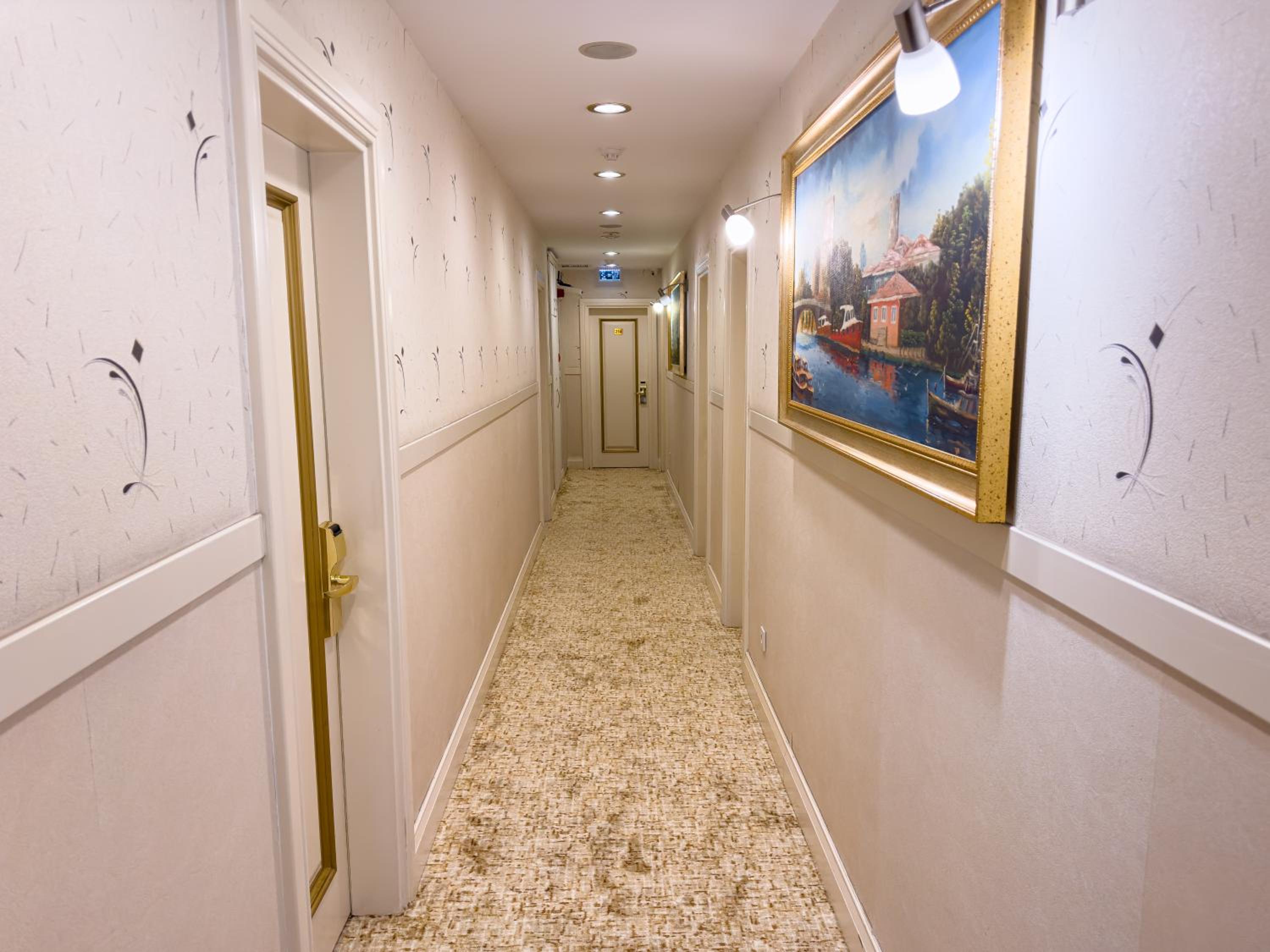 Double or Twin Room photo 2