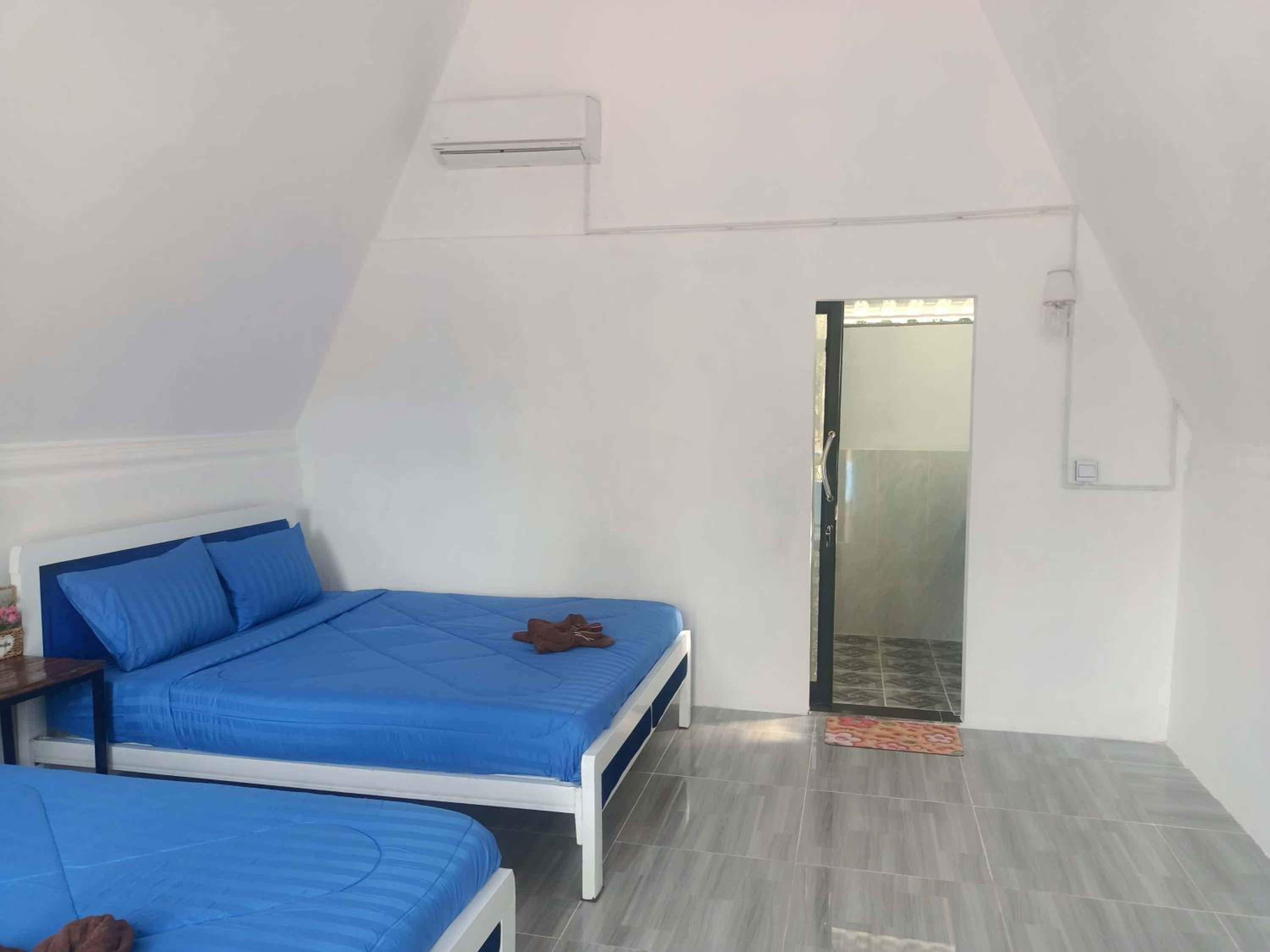 Double Room with Private Bathroom photo 2