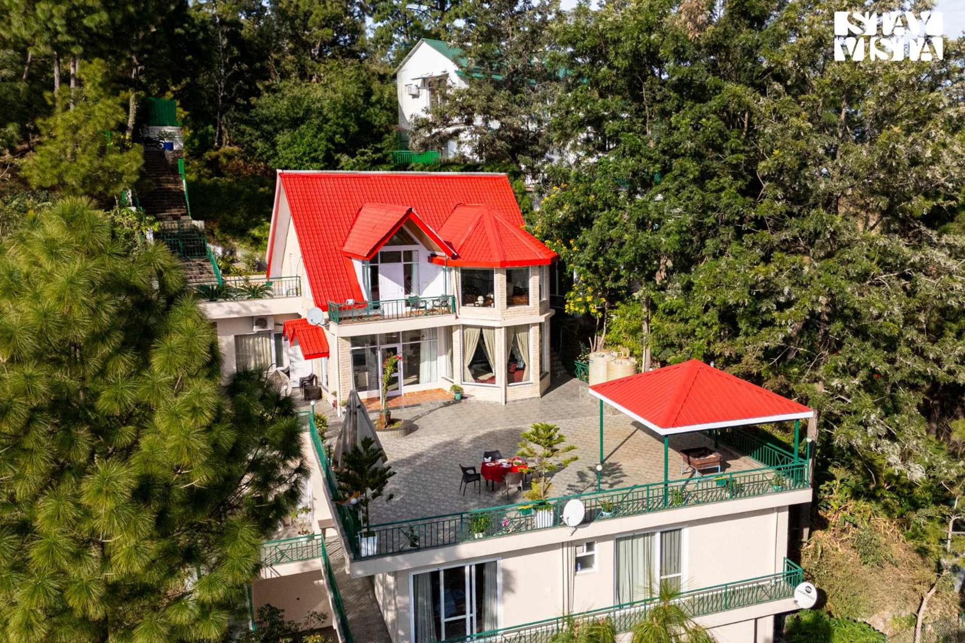 Villa photo 3