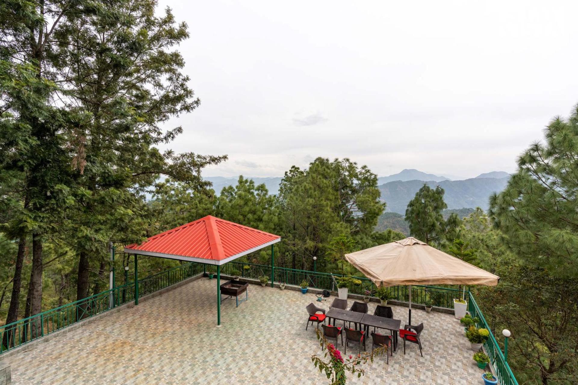 Villa photo 2