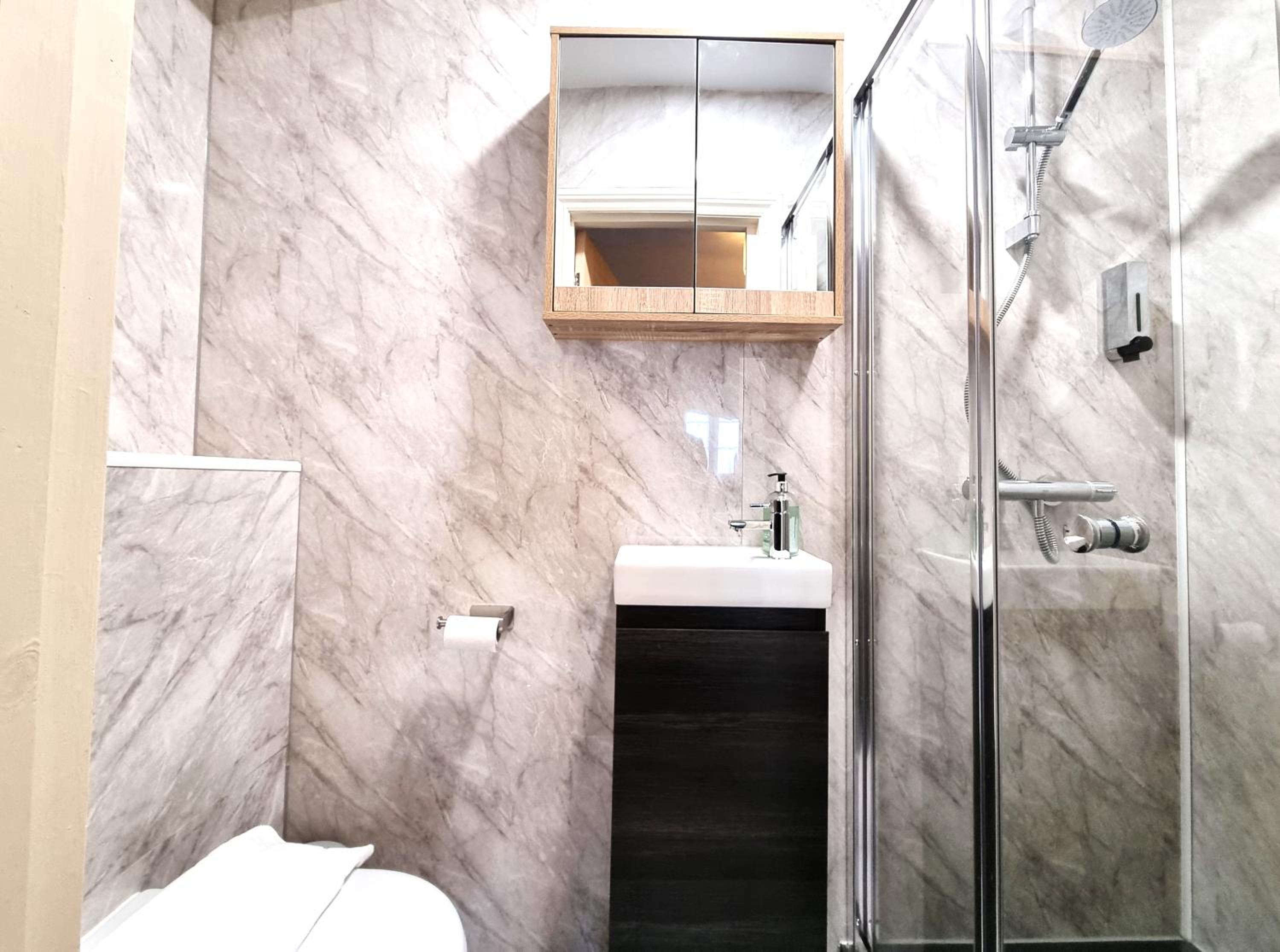Triple Room - Photo 2