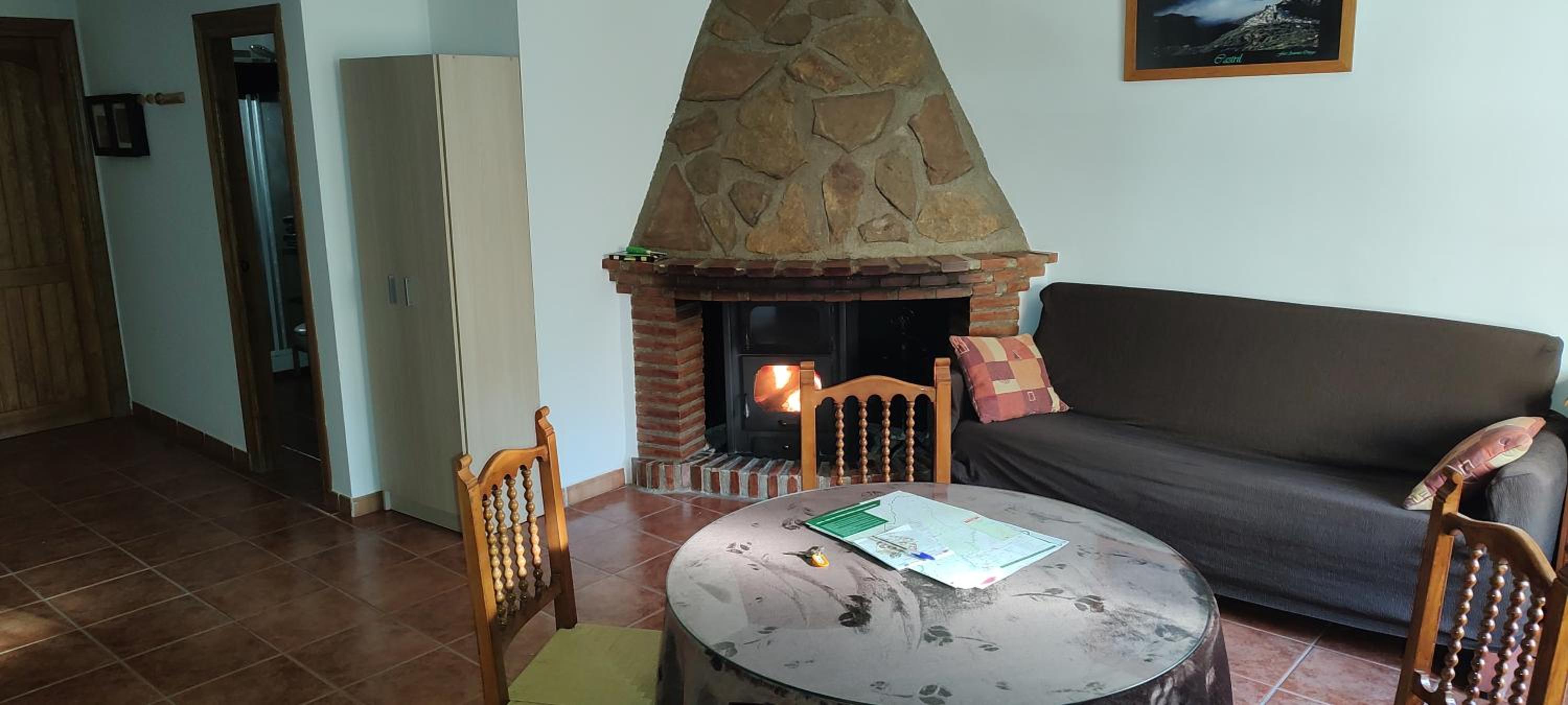 Two-Bedroom House - Photo 8