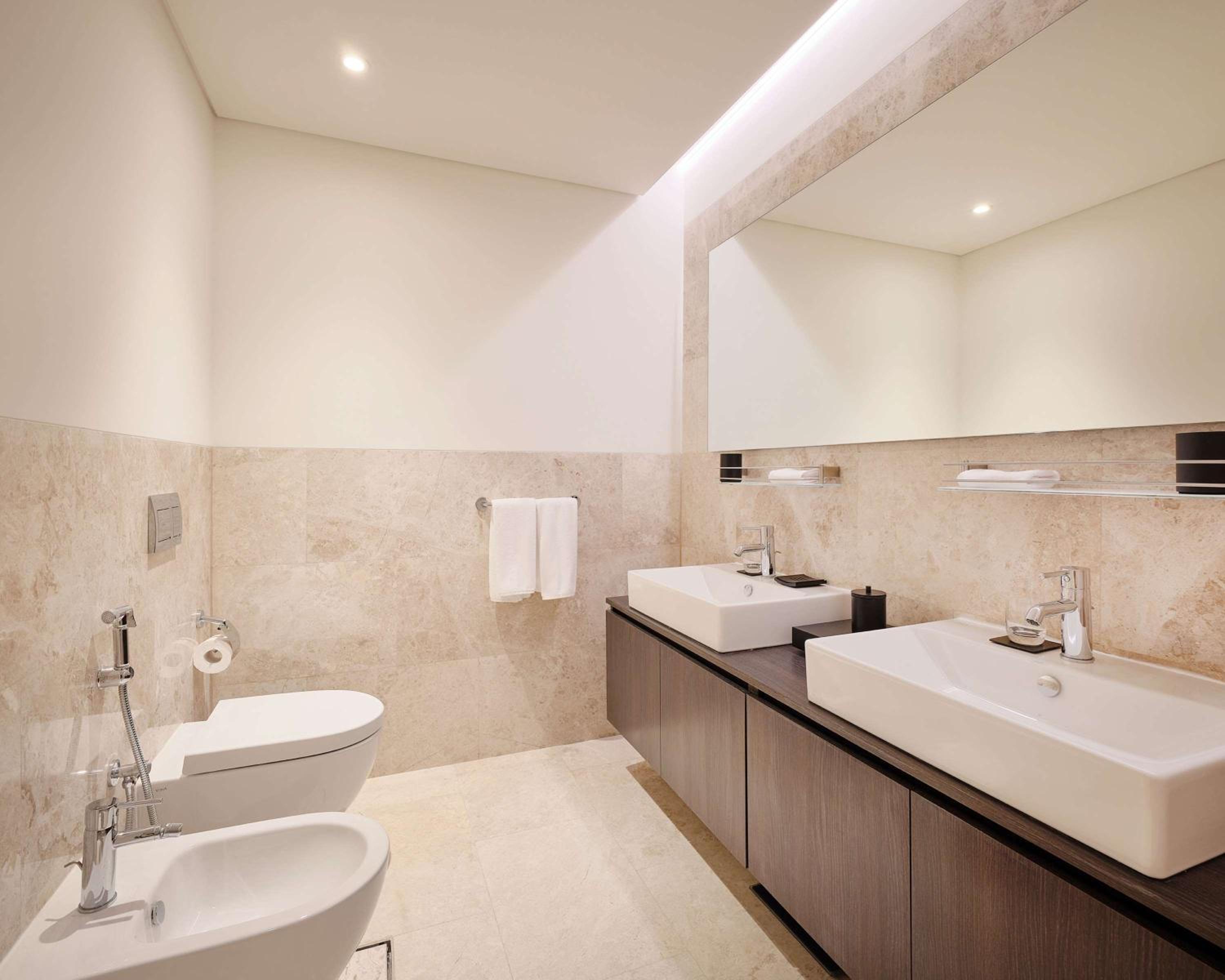 Three-Bedroom Apartment - Photo 4