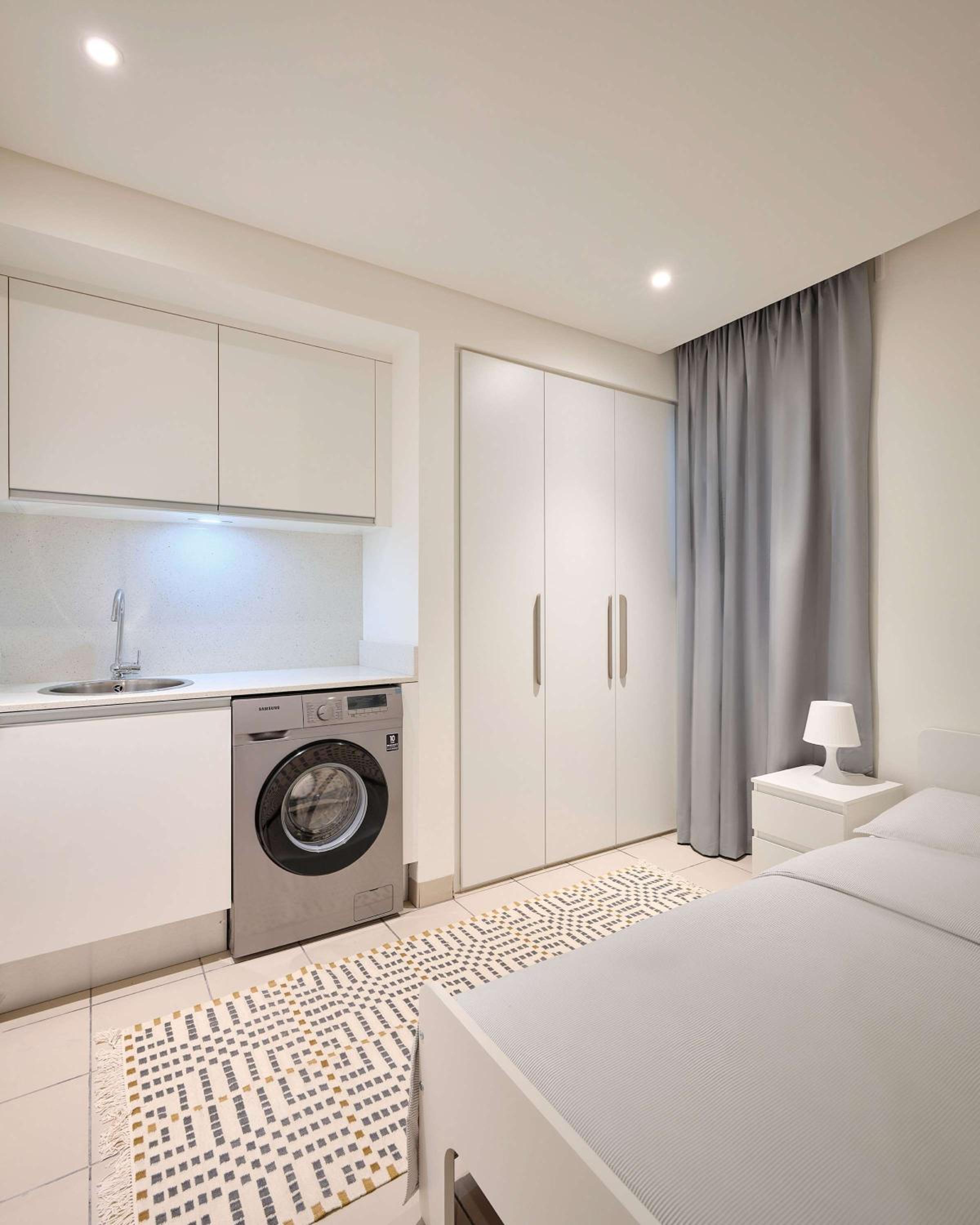 Three-Bedroom Apartment - Photo 6