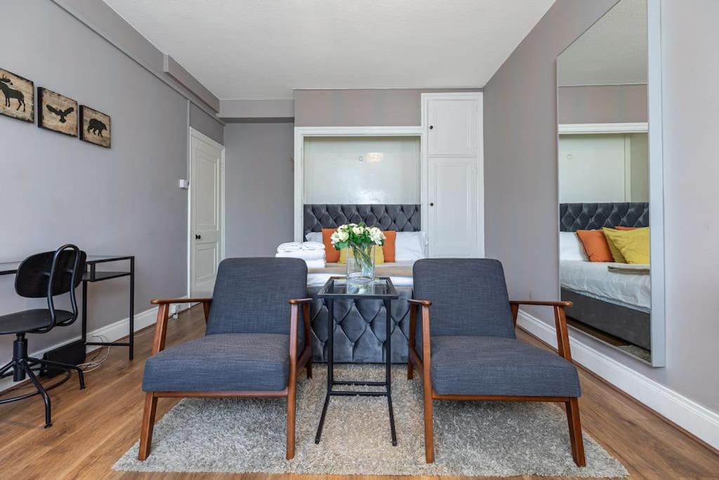 Apartment photo 1