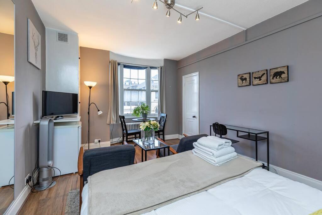 Apartment photo 3