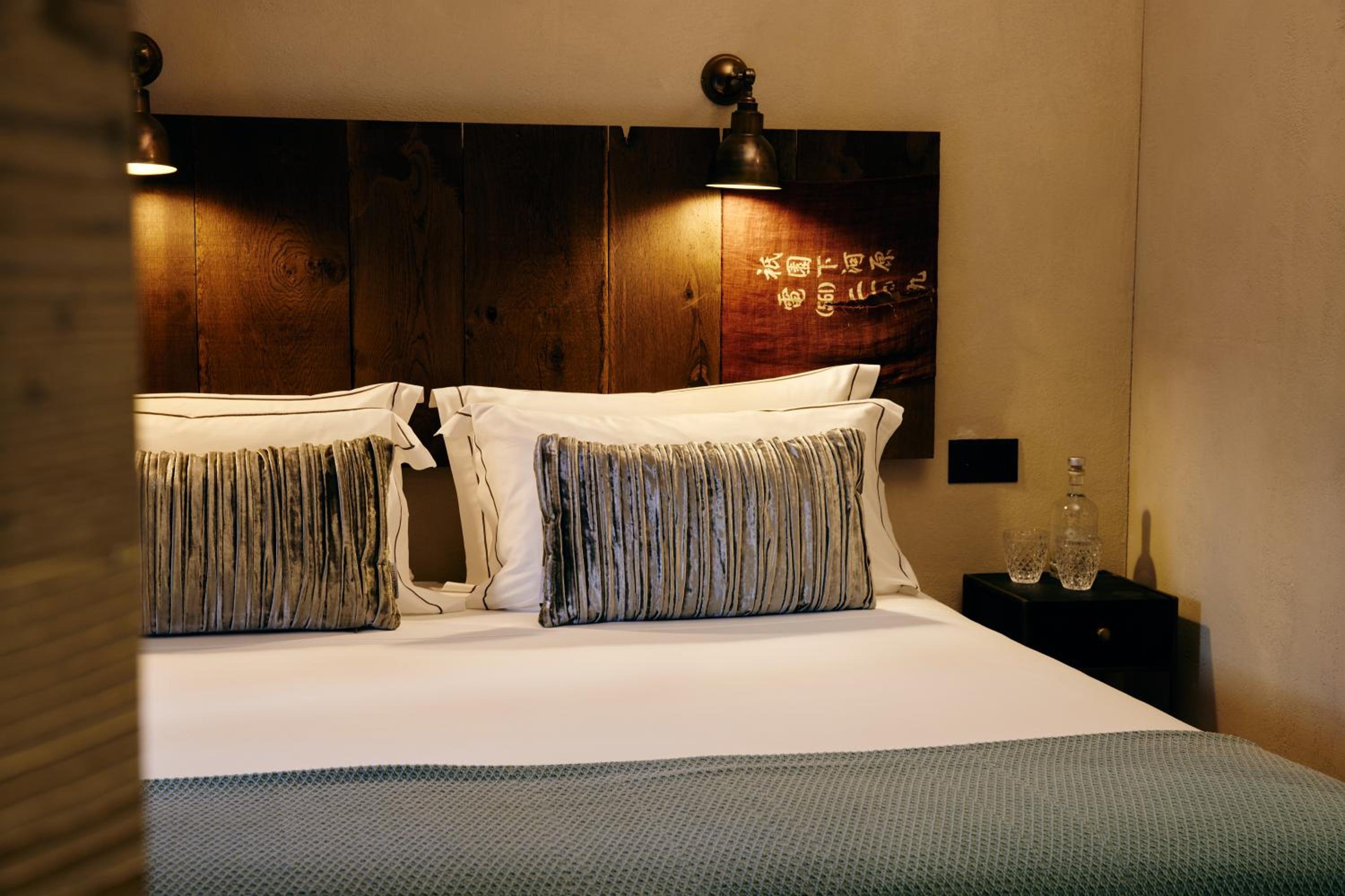 Small Double Room - Photo 2